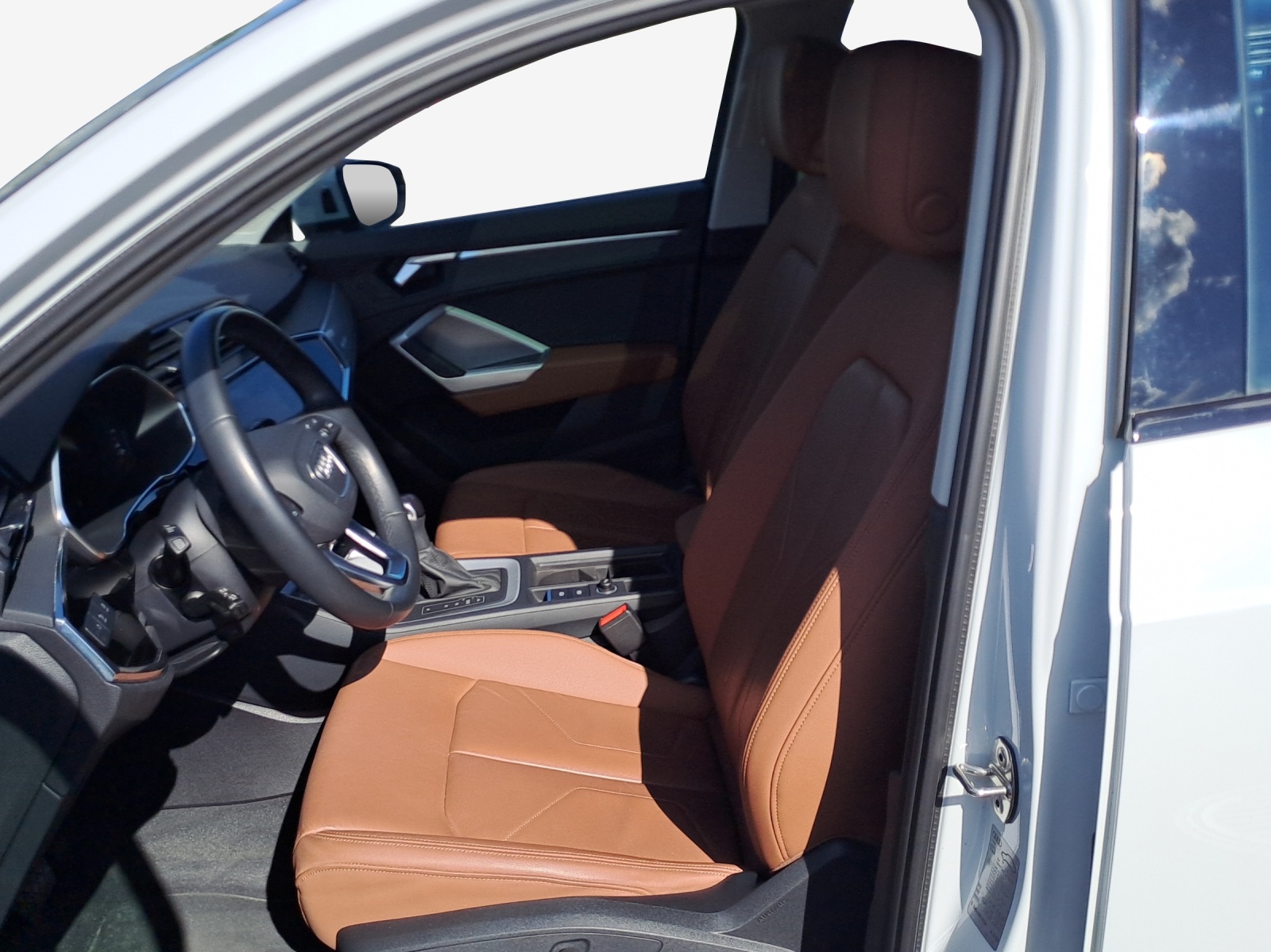 AUDI Q3 Sportback 45 TFSI S line quattro S-tronic-image-7