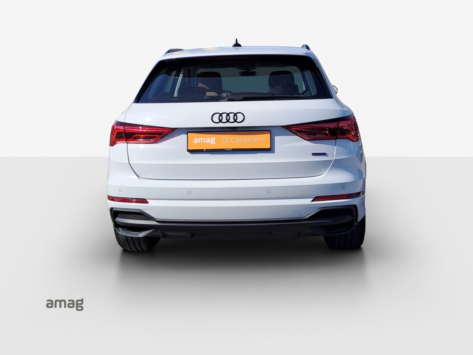 AUDI Q3 Sportback 45 TFSI S line quattro S-tronic-showroom-element-3