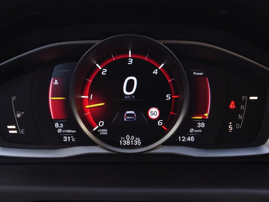 VOLVO XC70 D4 AWD Mom. Cl. Ed.-image-10