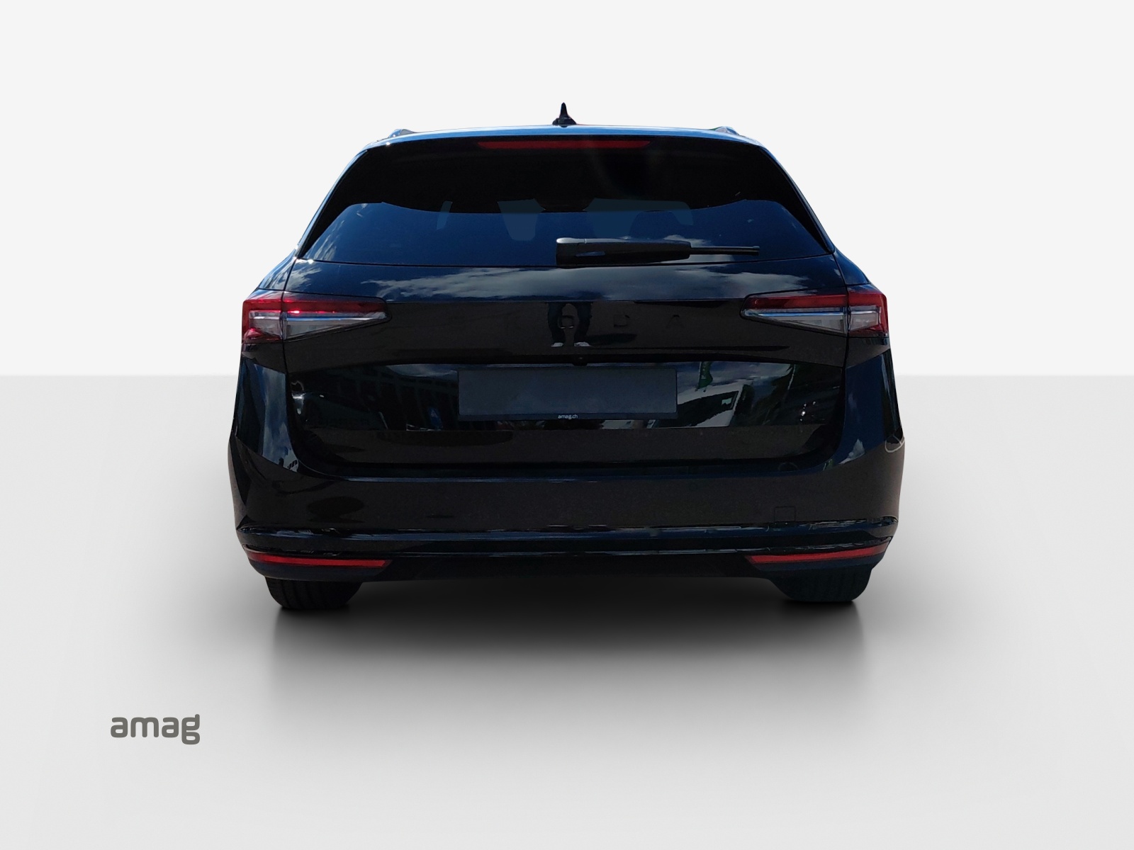 SKODA Superb Combi 1.5 TSI PHEV Sportline DSG-showroom-element-3