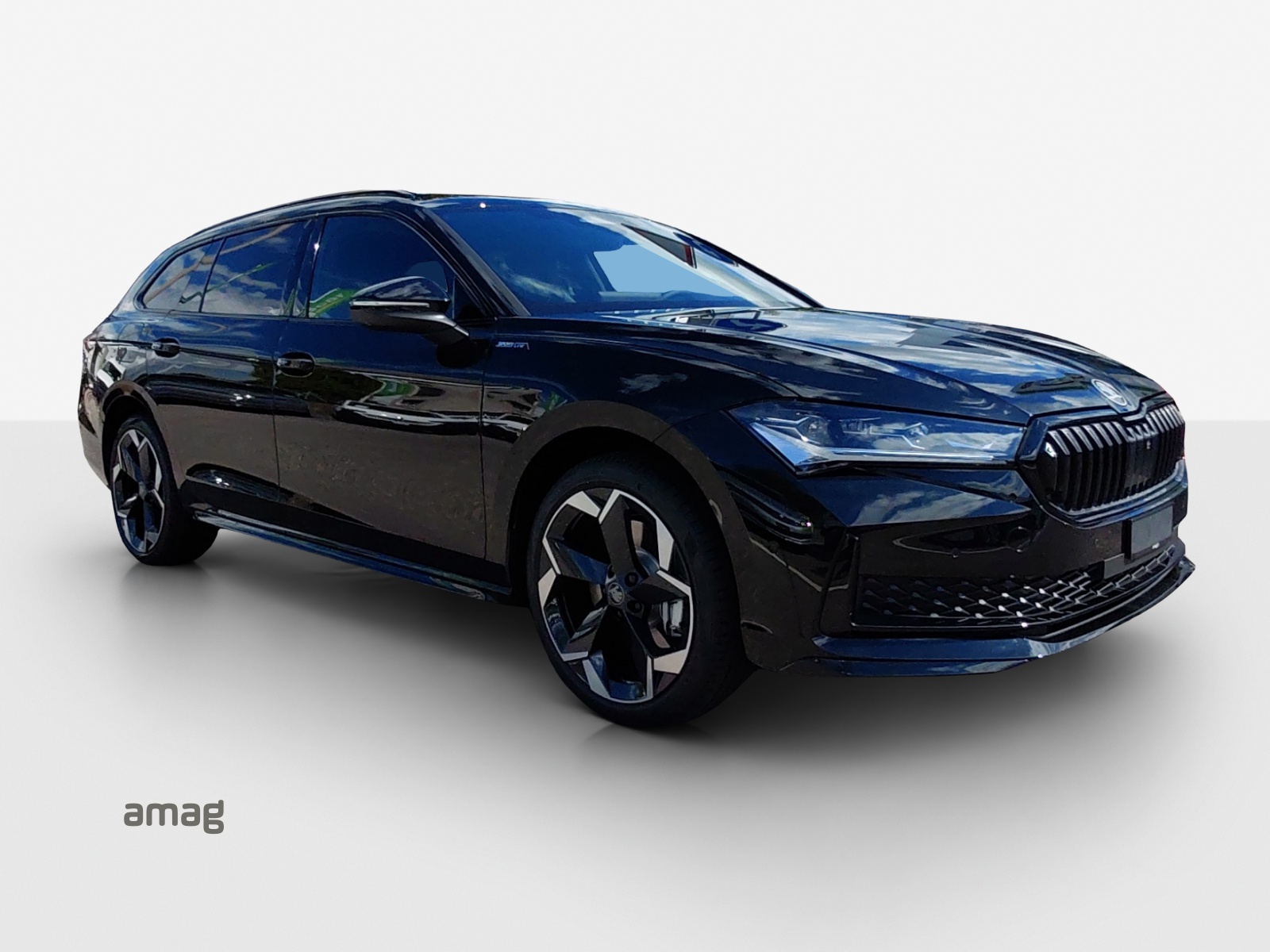 SKODA Superb Combi 1.5 TSI PHEV Sportline DSG-image-5