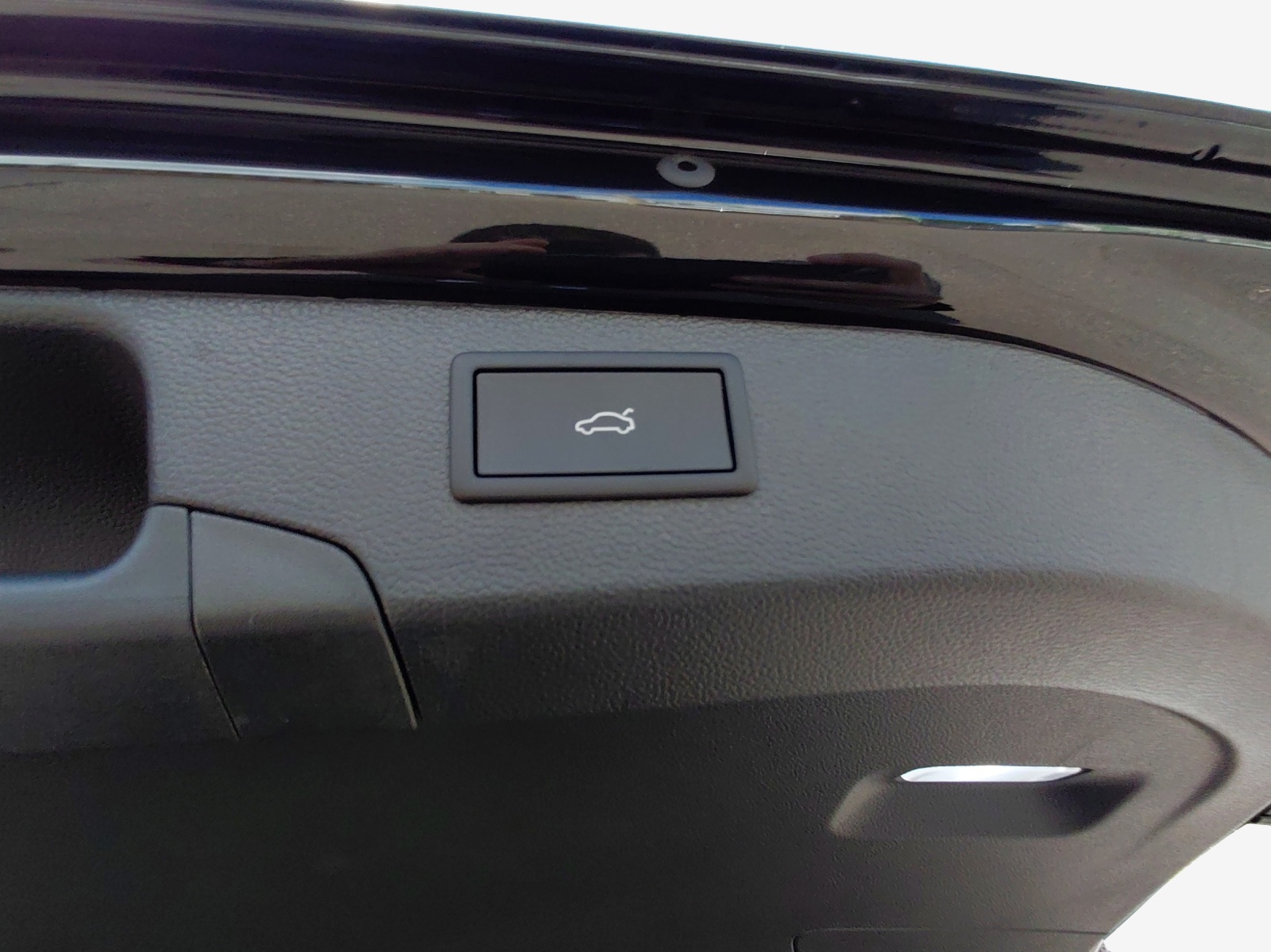 SKODA Superb Combi 1.5 TSI PHEV Sportline DSG-image-13