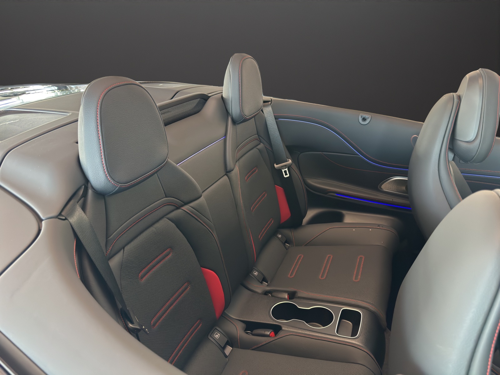 MERCEDES-BENZ CLE AMG 53 Cabrio 4Matic+-image-11