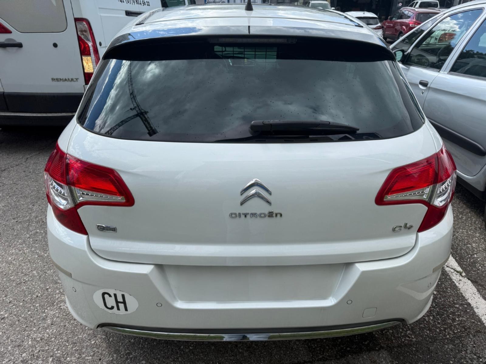 CITROEN C4 1.6 e-HDi Exclusive EGS6-image-10