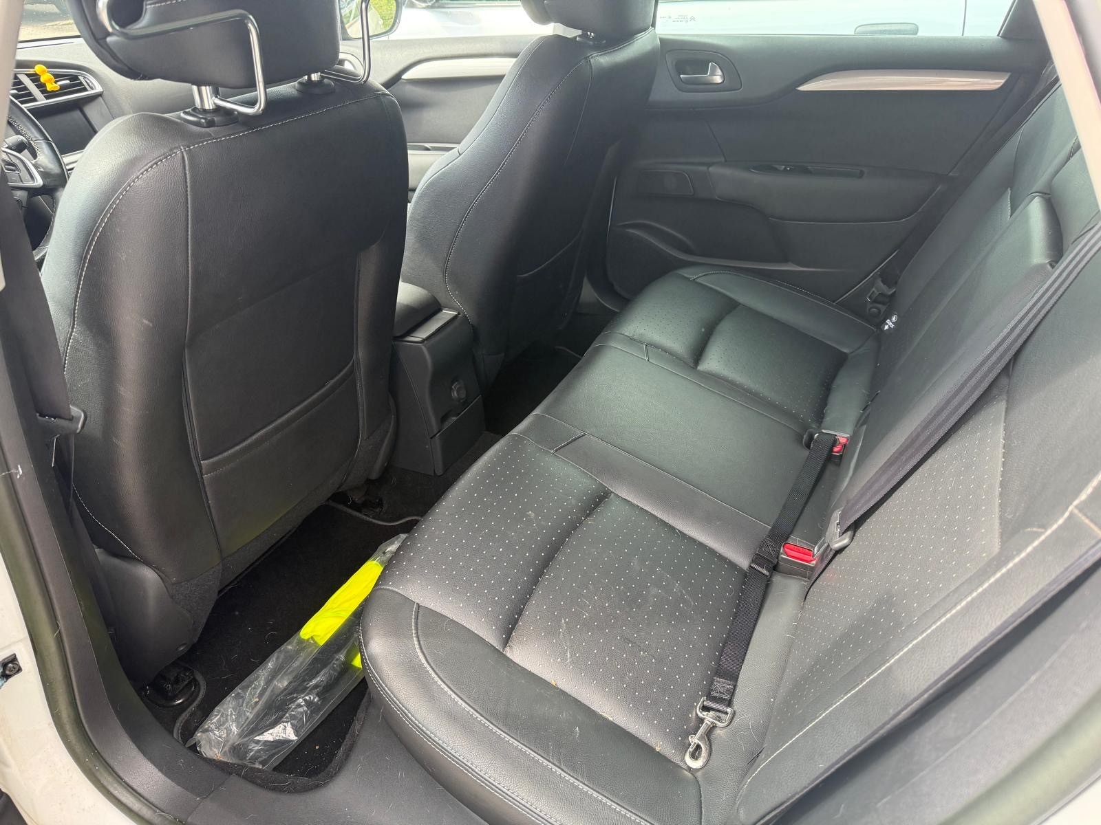 CITROEN C4 1.6 e-HDi Exclusive EGS6-image-8