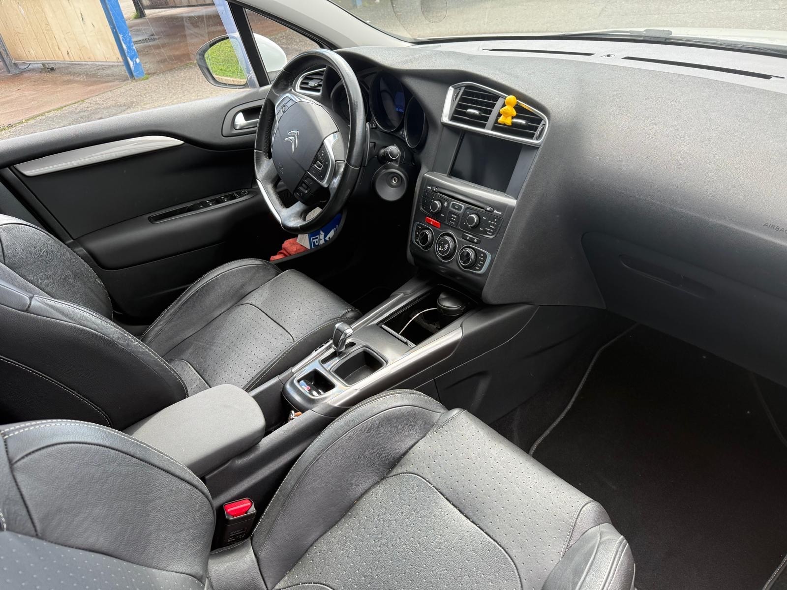 CITROEN C4 1.6 e-HDi Exclusive EGS6-image-4