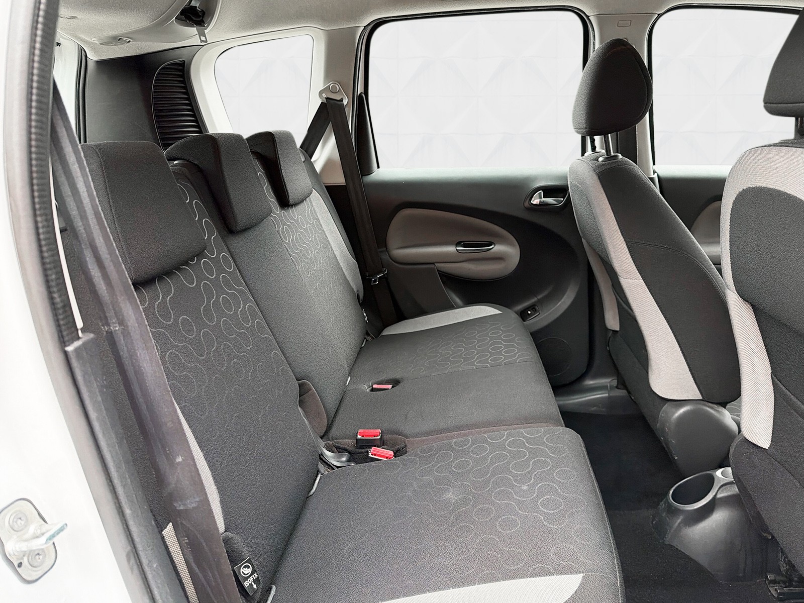 CITROEN C3 Picasso 1.6i 16V Chic (SX)-image-10