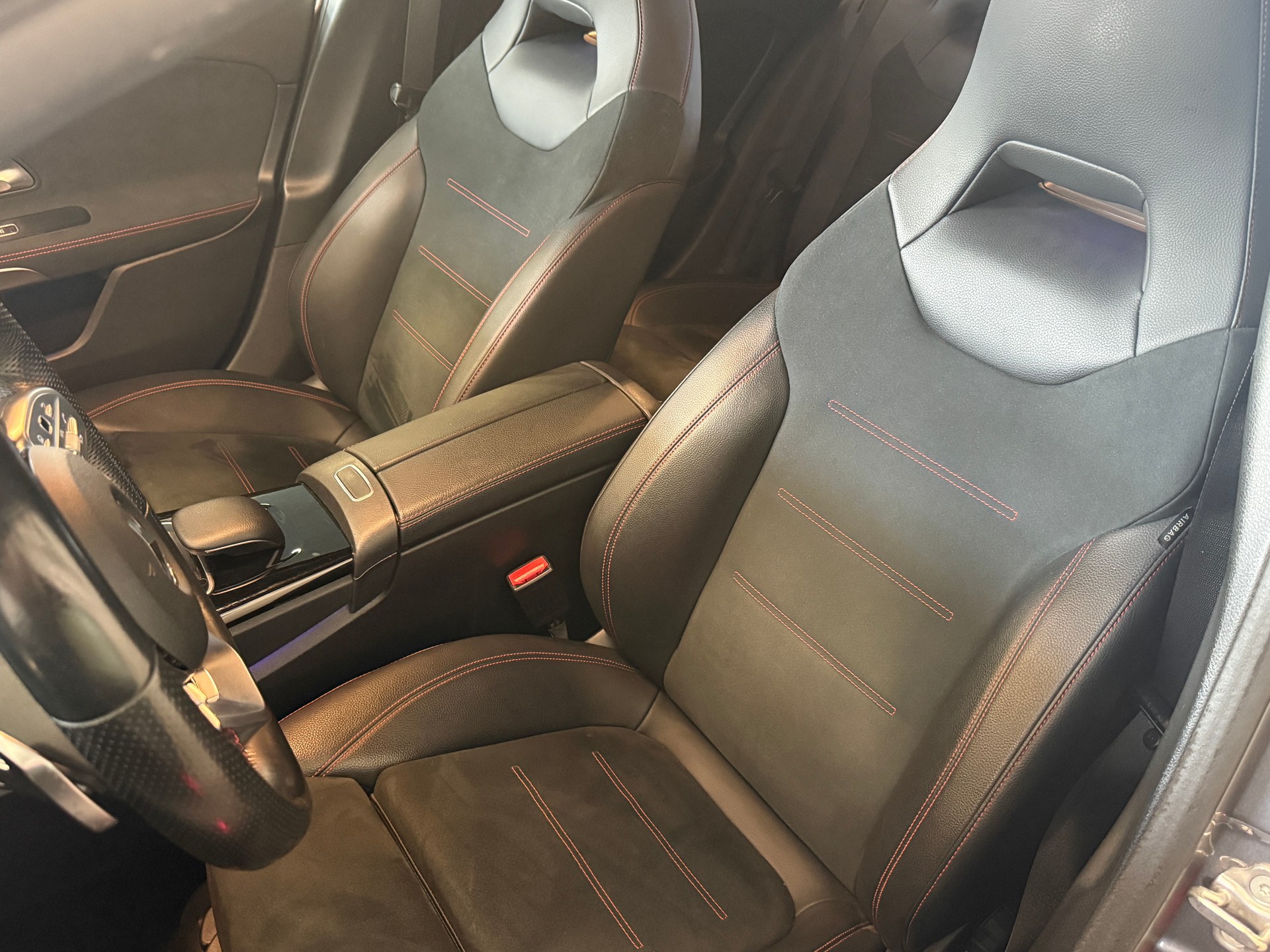 MERCEDES-BENZ A 250 4Matic AMG Line 4Matic 7G-DCT-image-8