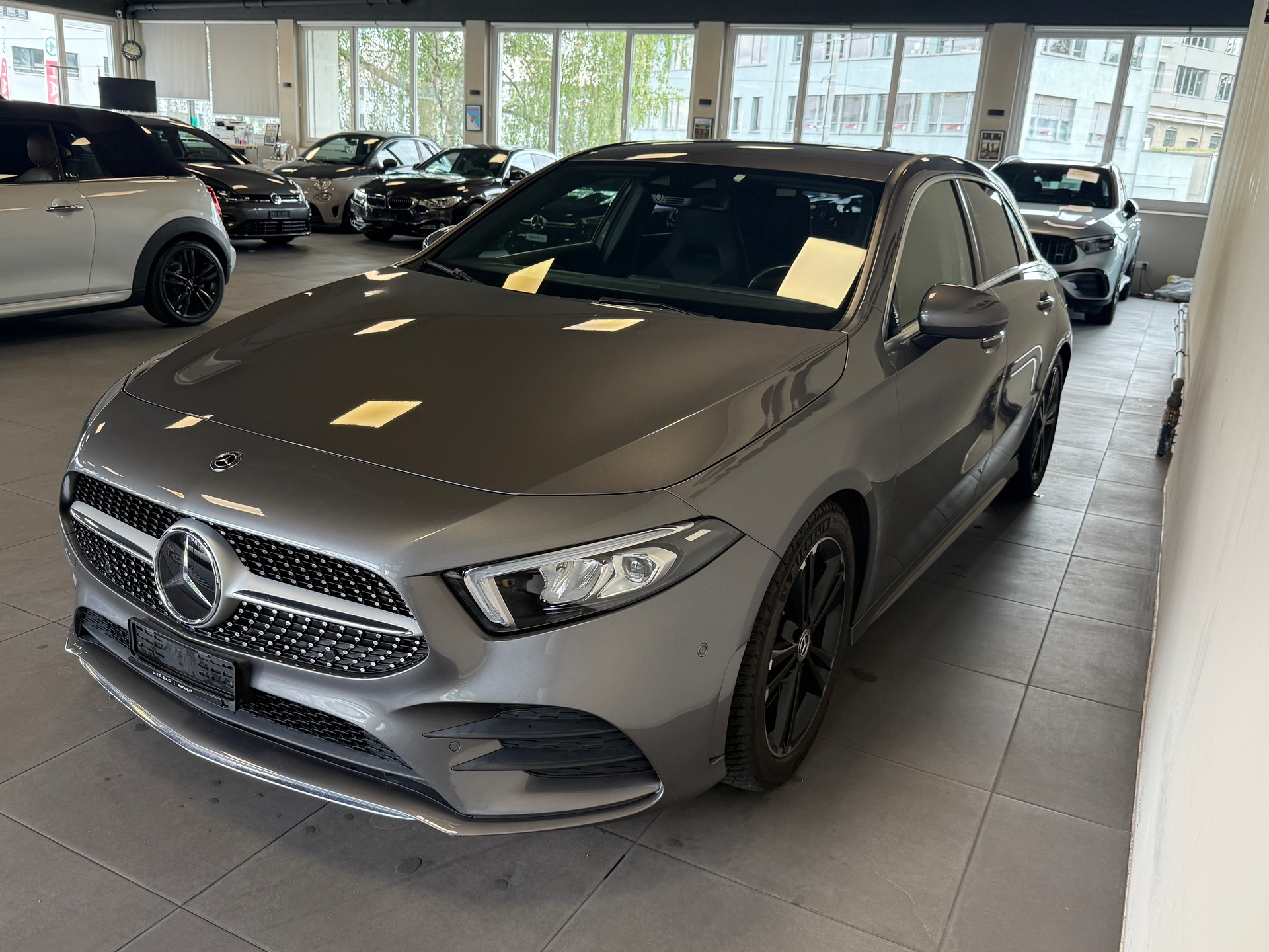 MERCEDES-BENZ A 250 4Matic AMG Line 4Matic 7G-DCT-showroom-element-1