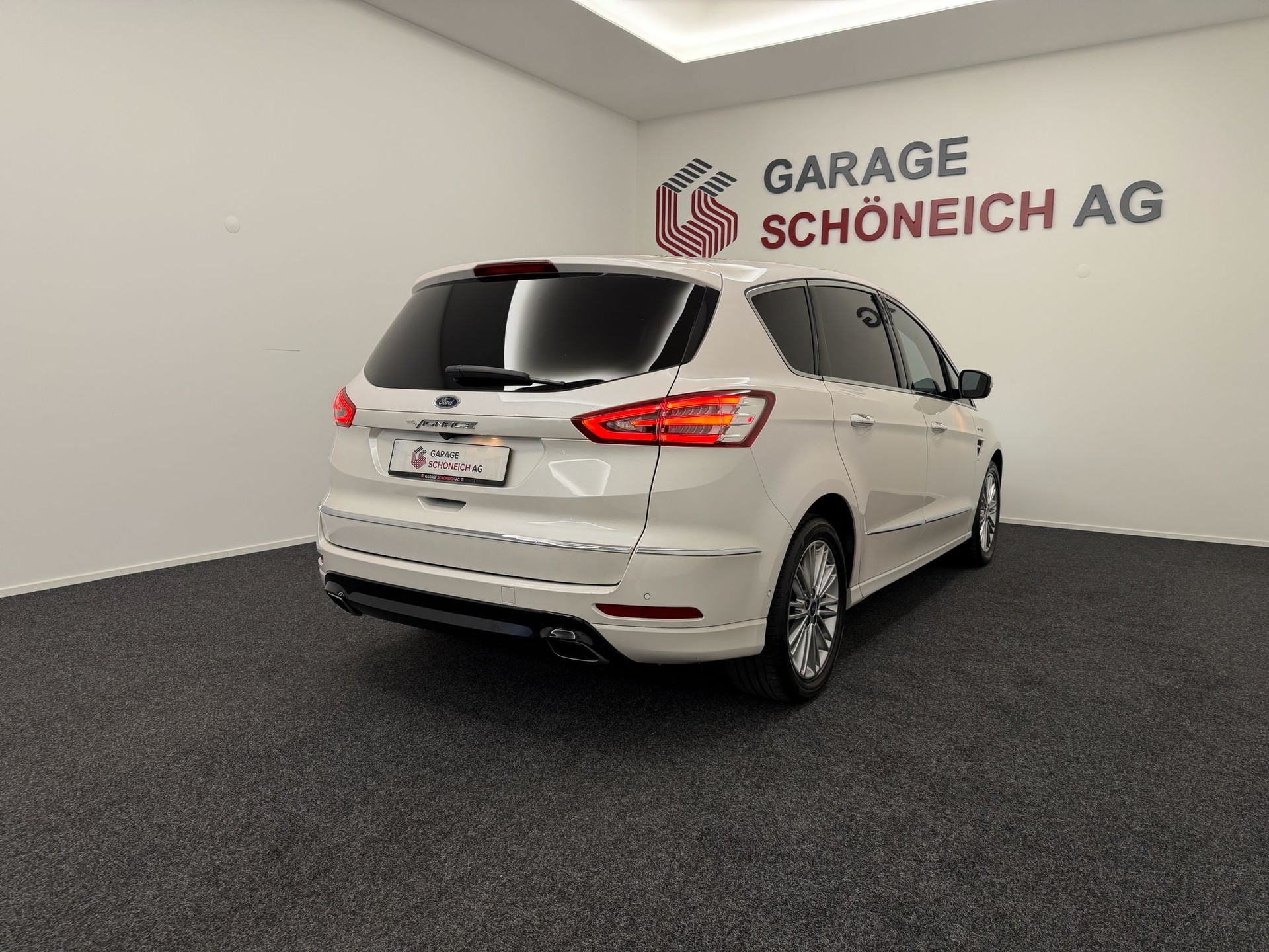FORD S-Max 2.0 TDCi Vignale Automatic-image-4