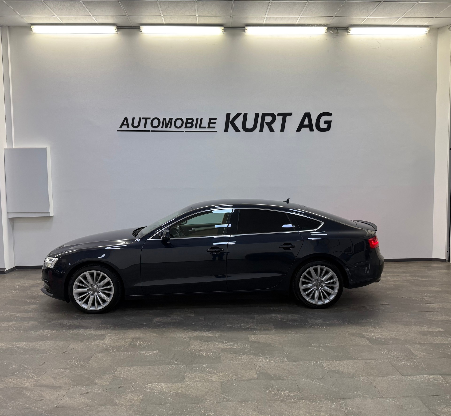 AUDI A5 Sportback 3.0 TDI quattro S-tronic-image-4