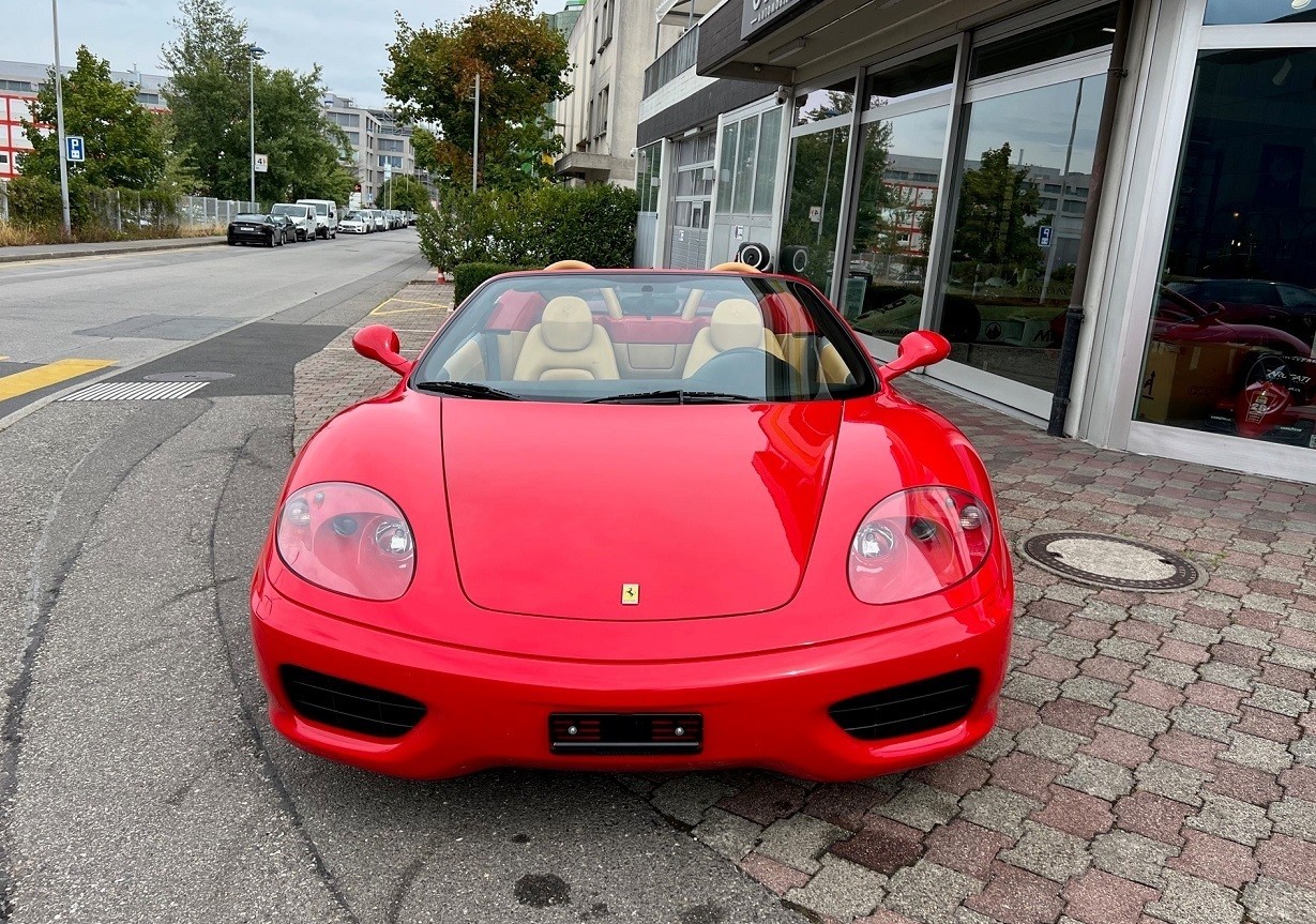 FERRARI F360 Spider-showroom-element-3