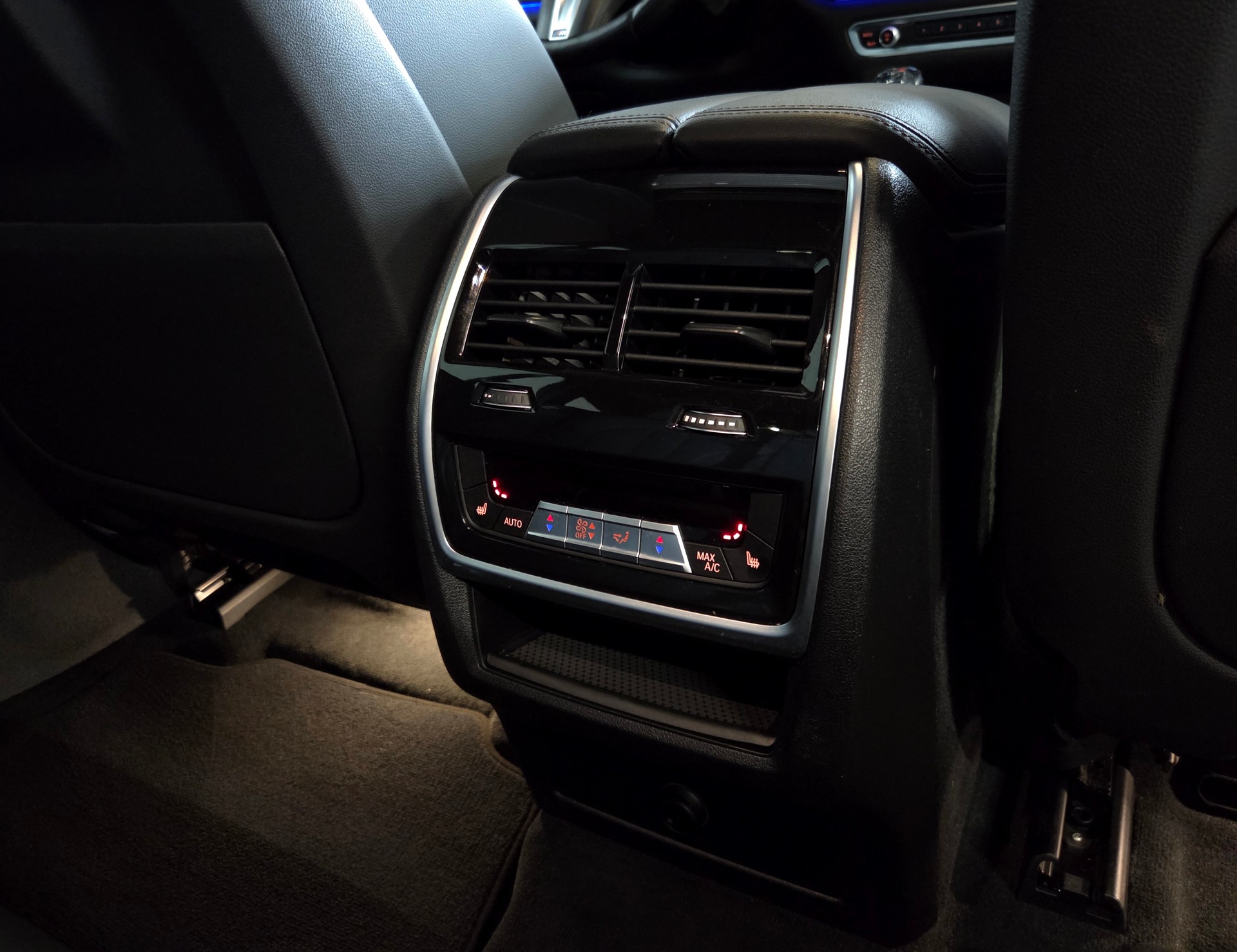 BMW X6 40d xDrive M-Sport-image-26