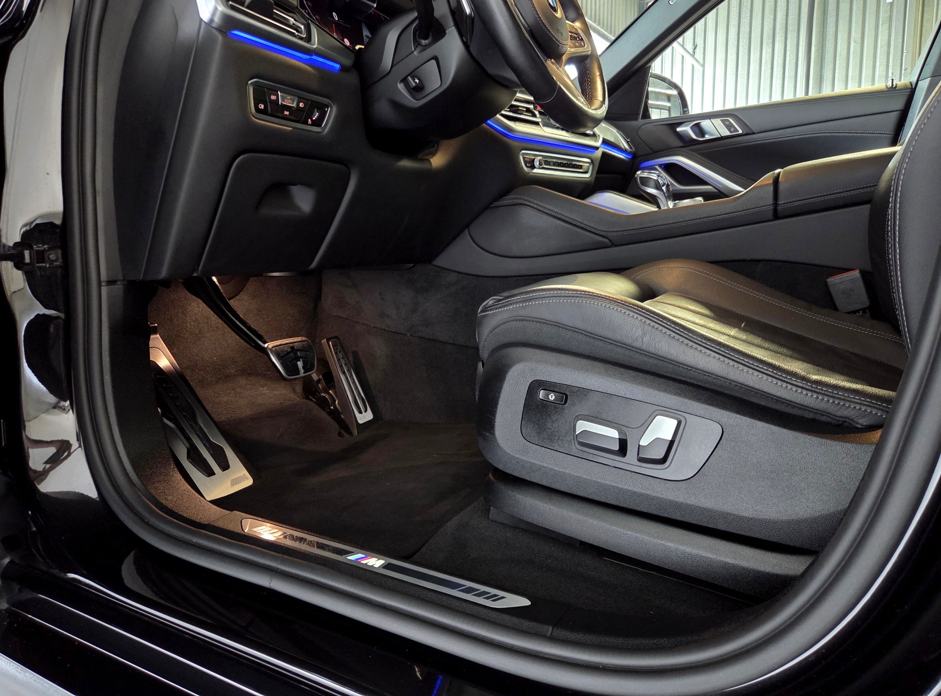 BMW X6 40d xDrive M-Sport-image-15