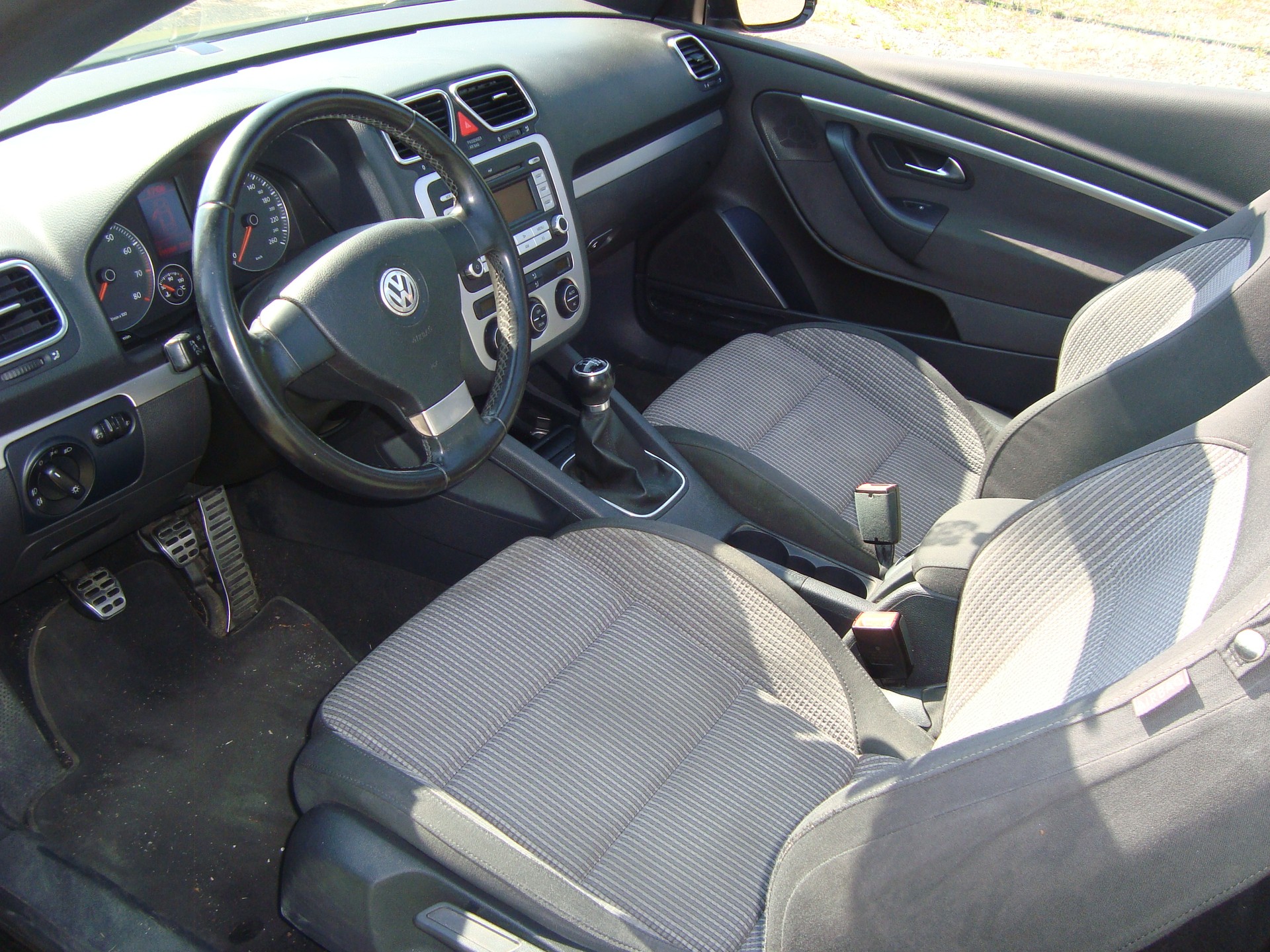 VW Eos 2.0 FSI-image-10