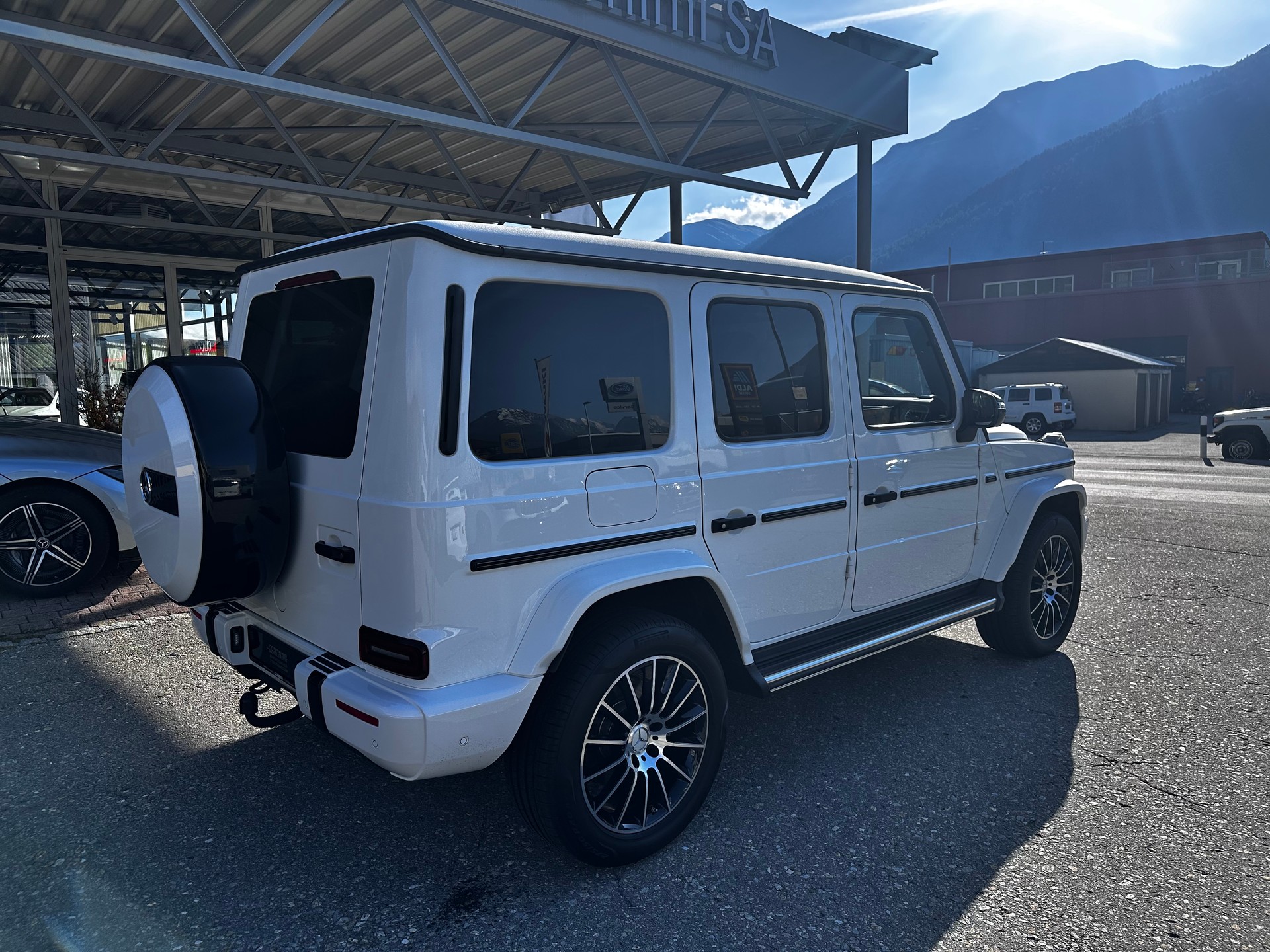 MERCEDES-BENZ G 400 d AMG Line 4matic-image-8
