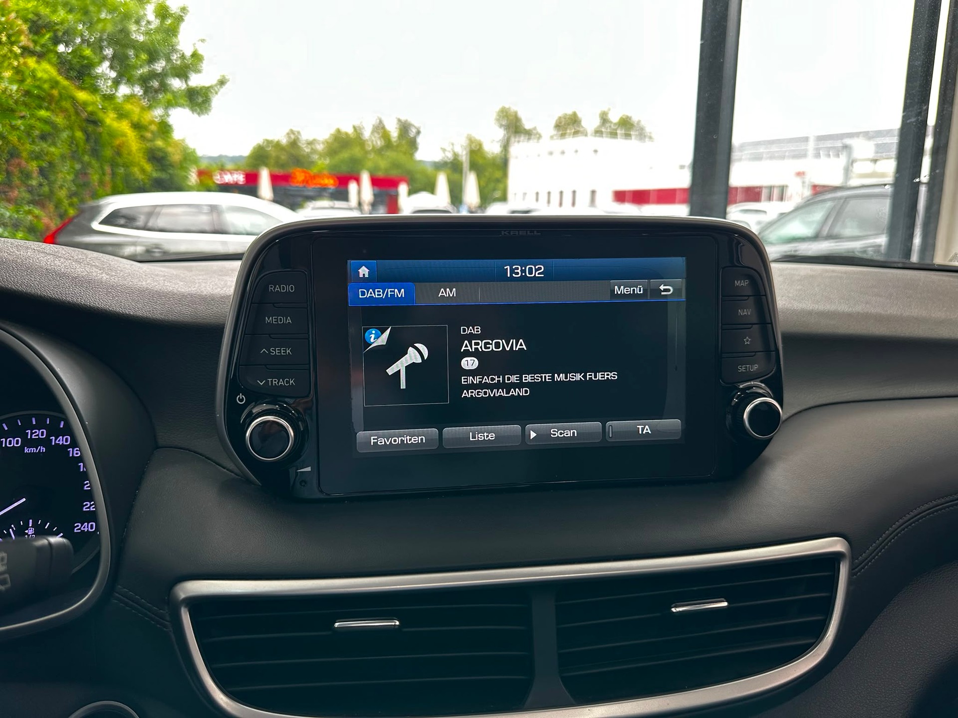 HYUNDAI Tucson 1.6 TGDI Amplia 4WD DCT-image-9