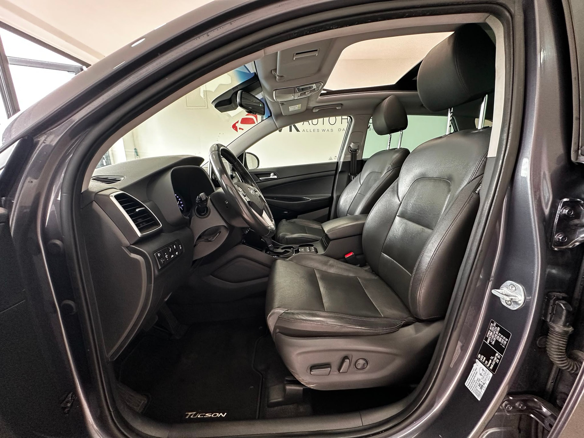 HYUNDAI Tucson 1.6 TGDI Amplia 4WD DCT-image-11