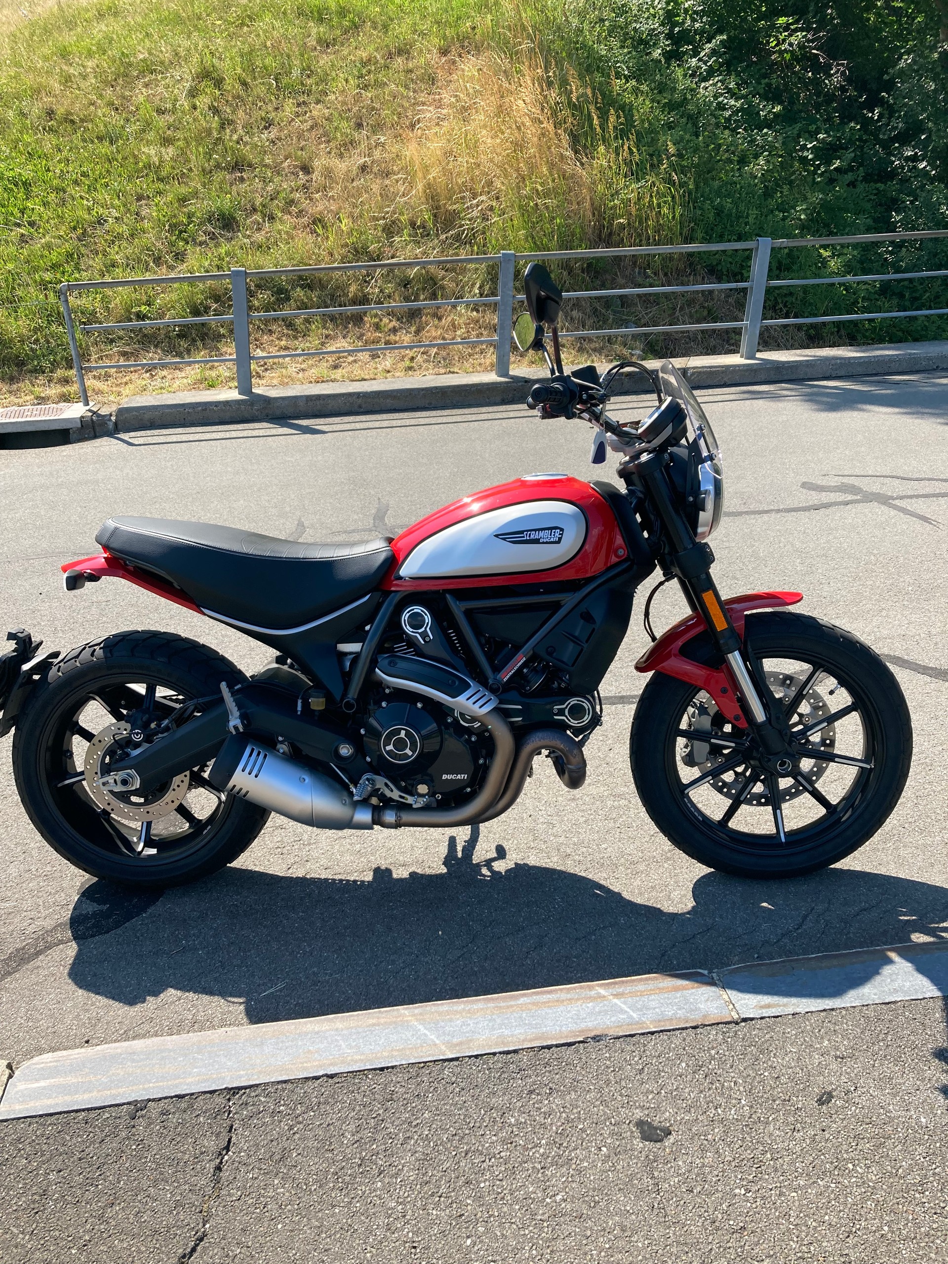 DUCATI Scrambler 800 Icon-image-2