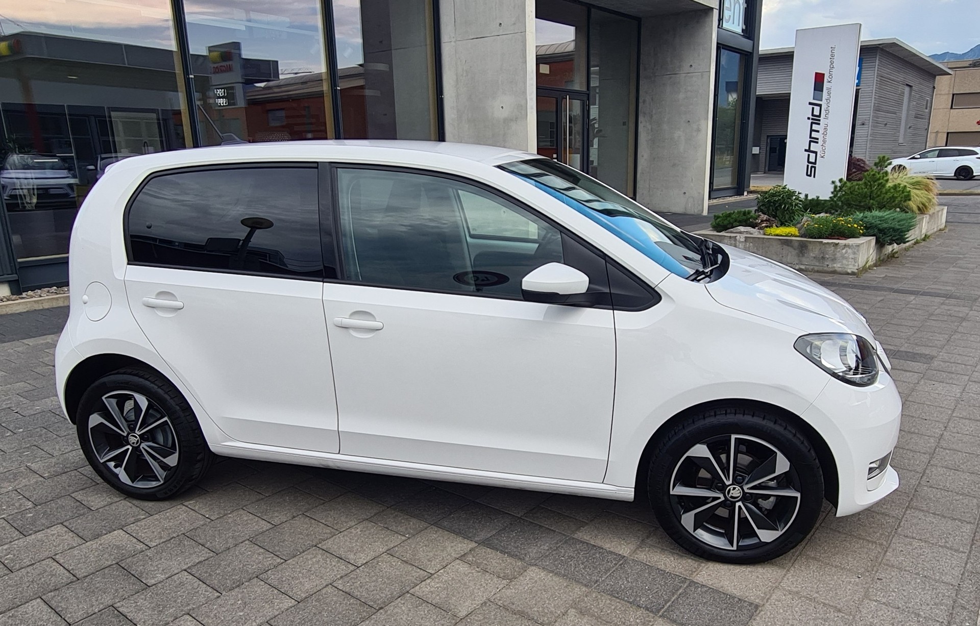 SKODA Citigo e Style-showroom-element-2