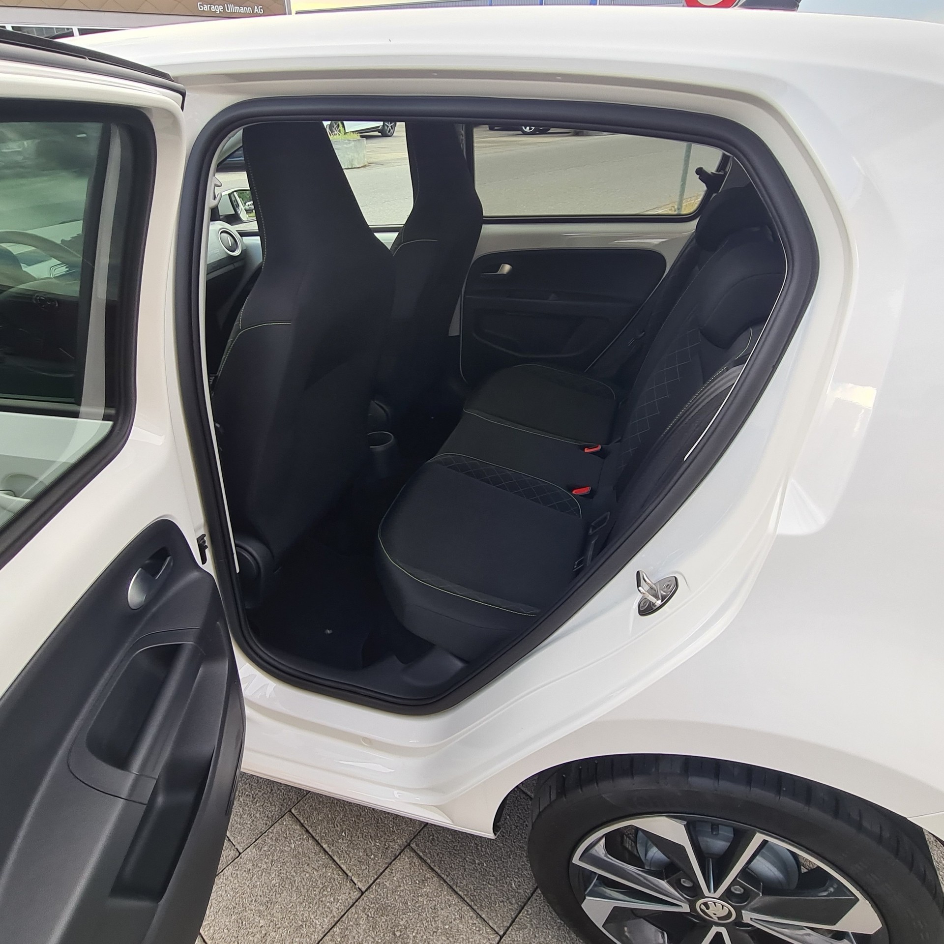 SKODA Citigo e Style-image-8