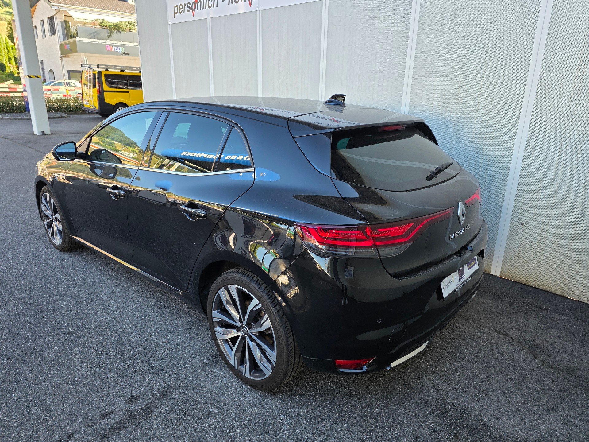 RENAULT Mégane Berline 1.3 16V Turbo Intens EDC-showroom-element-2