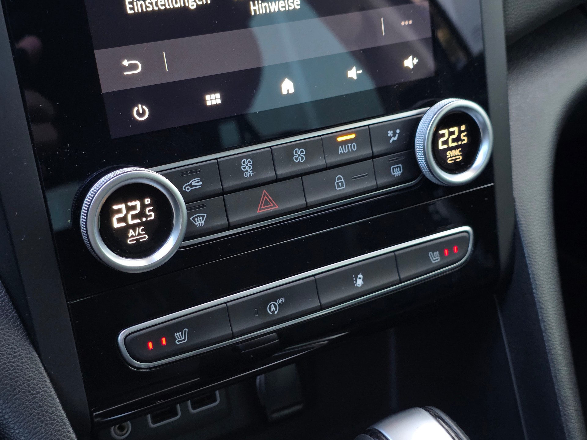 RENAULT Mégane Berline 1.3 16V Turbo Intens EDC-image-11