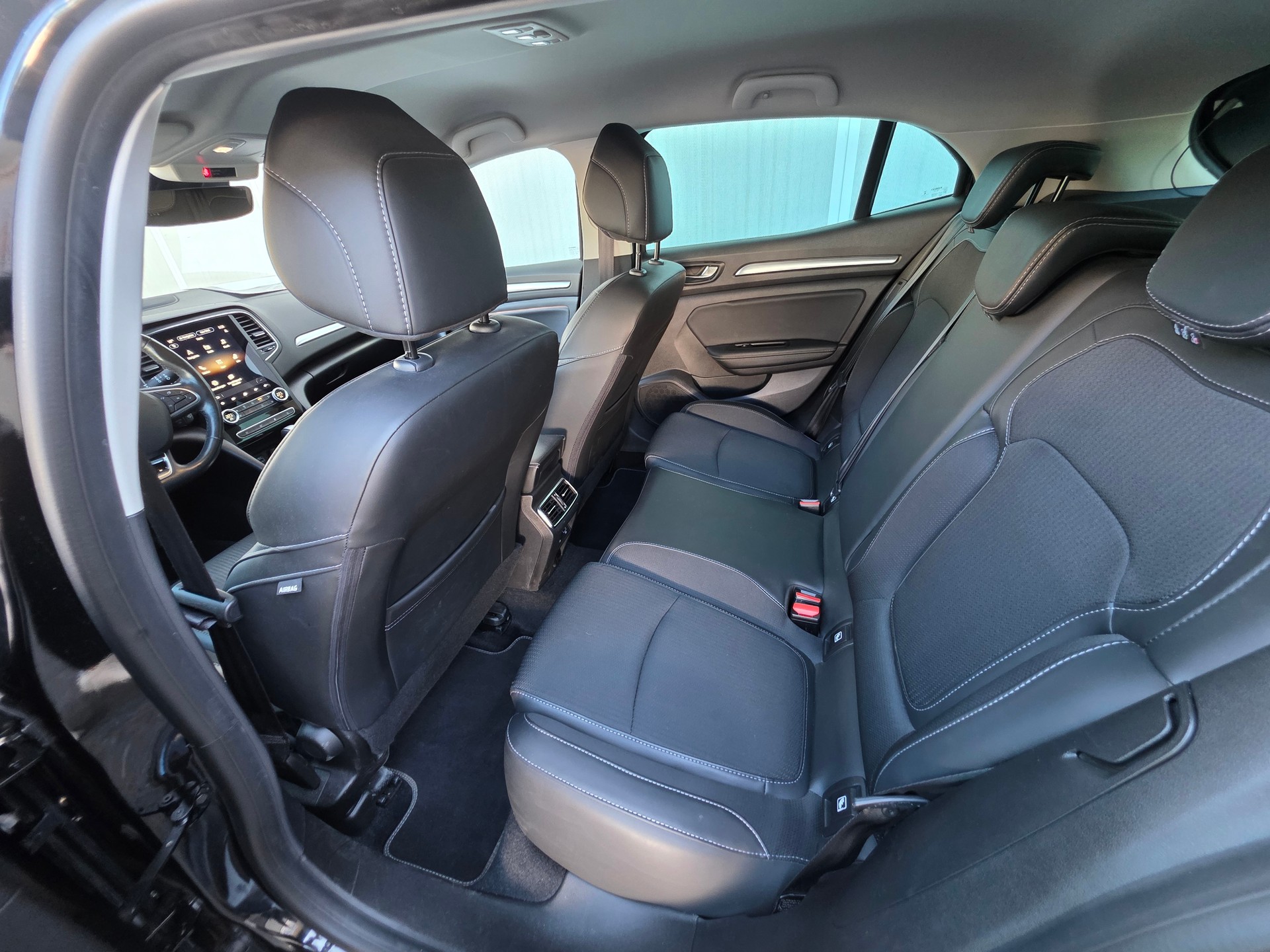 RENAULT Mégane Berline 1.3 16V Turbo Intens EDC-image-5