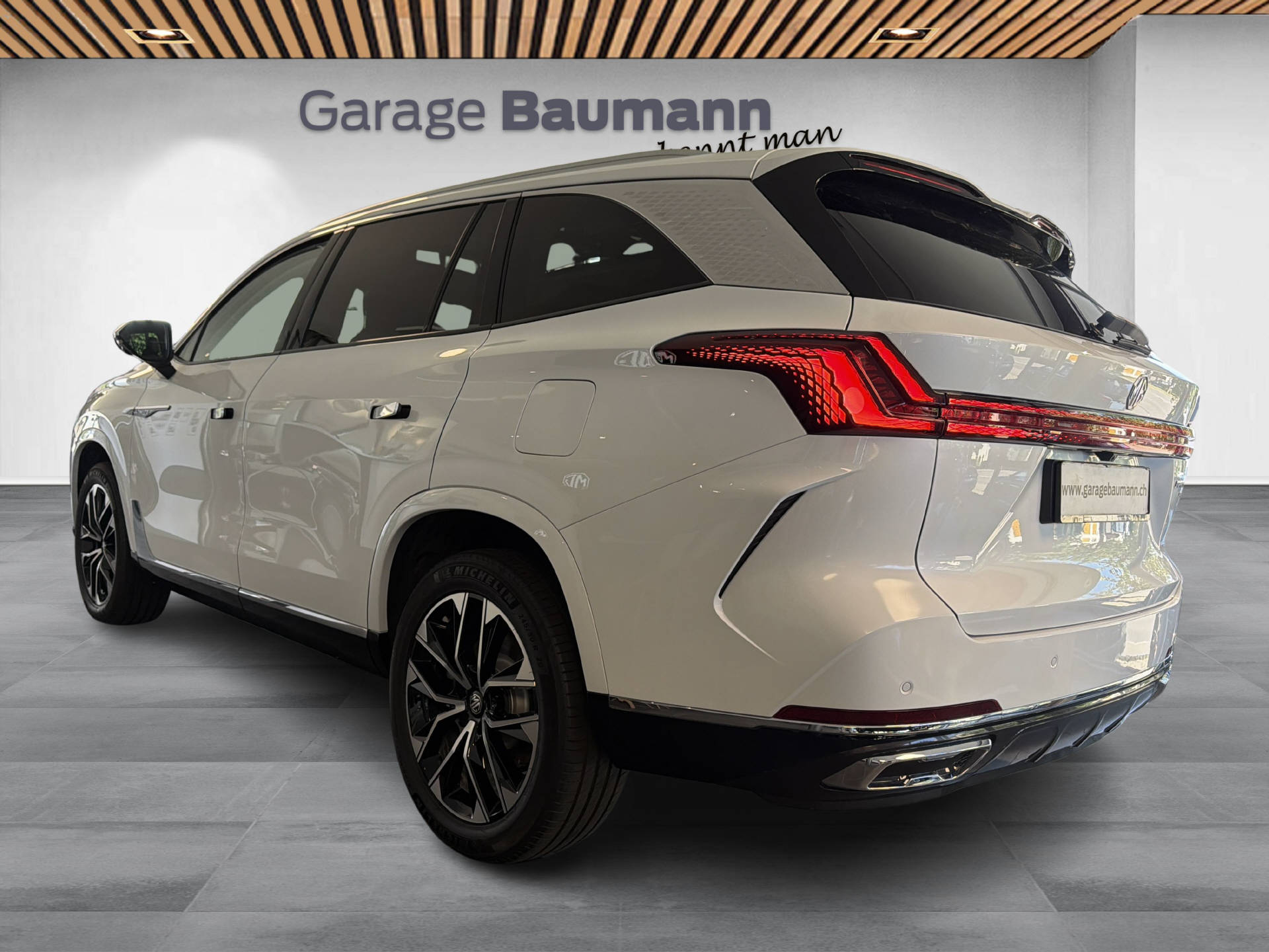 MG S9 1.5 PHEV Premium-showroom-element-2