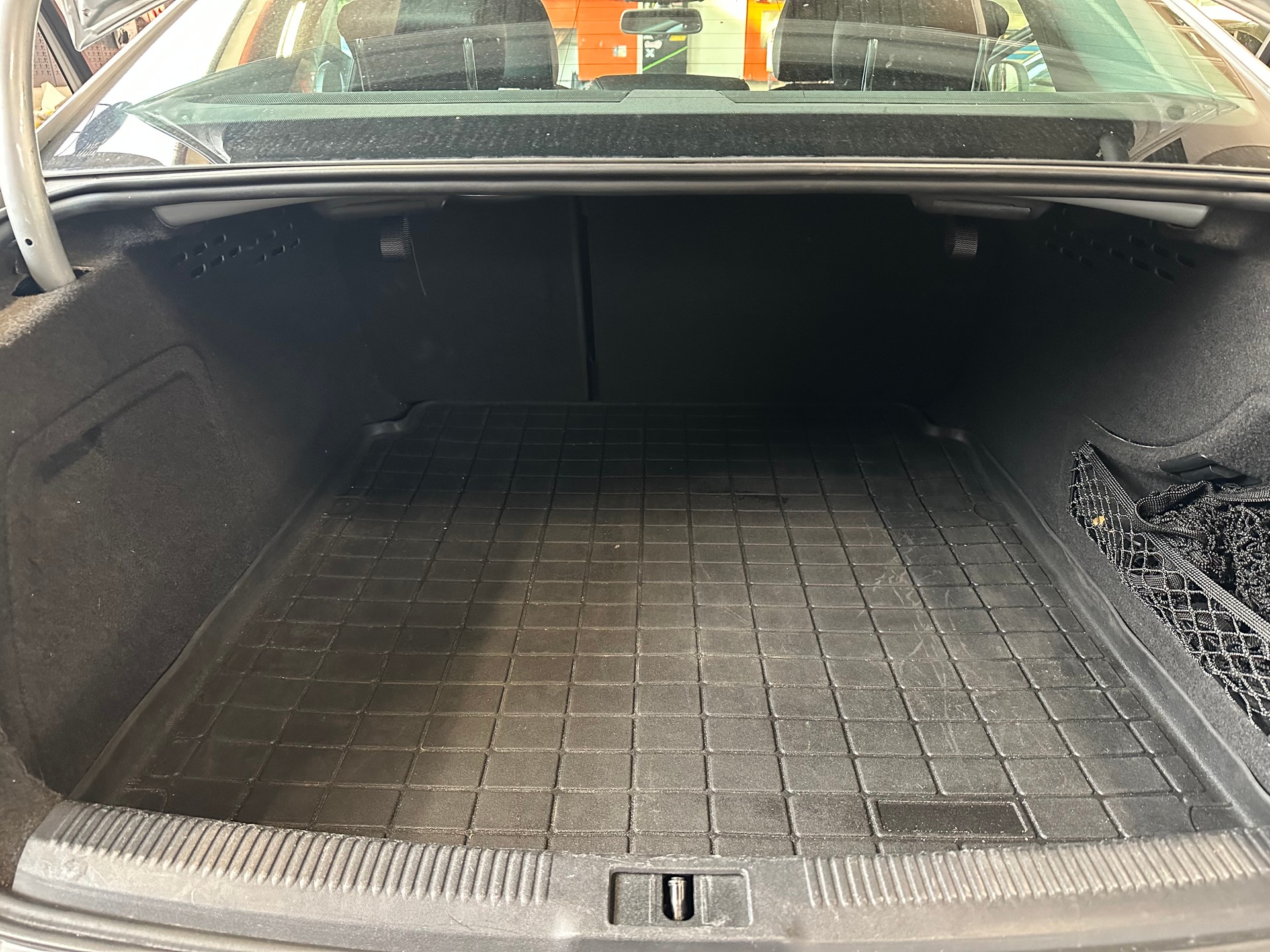 AUDI A4 Limousine 2.0 TFSI quattro S-tronic-image-13