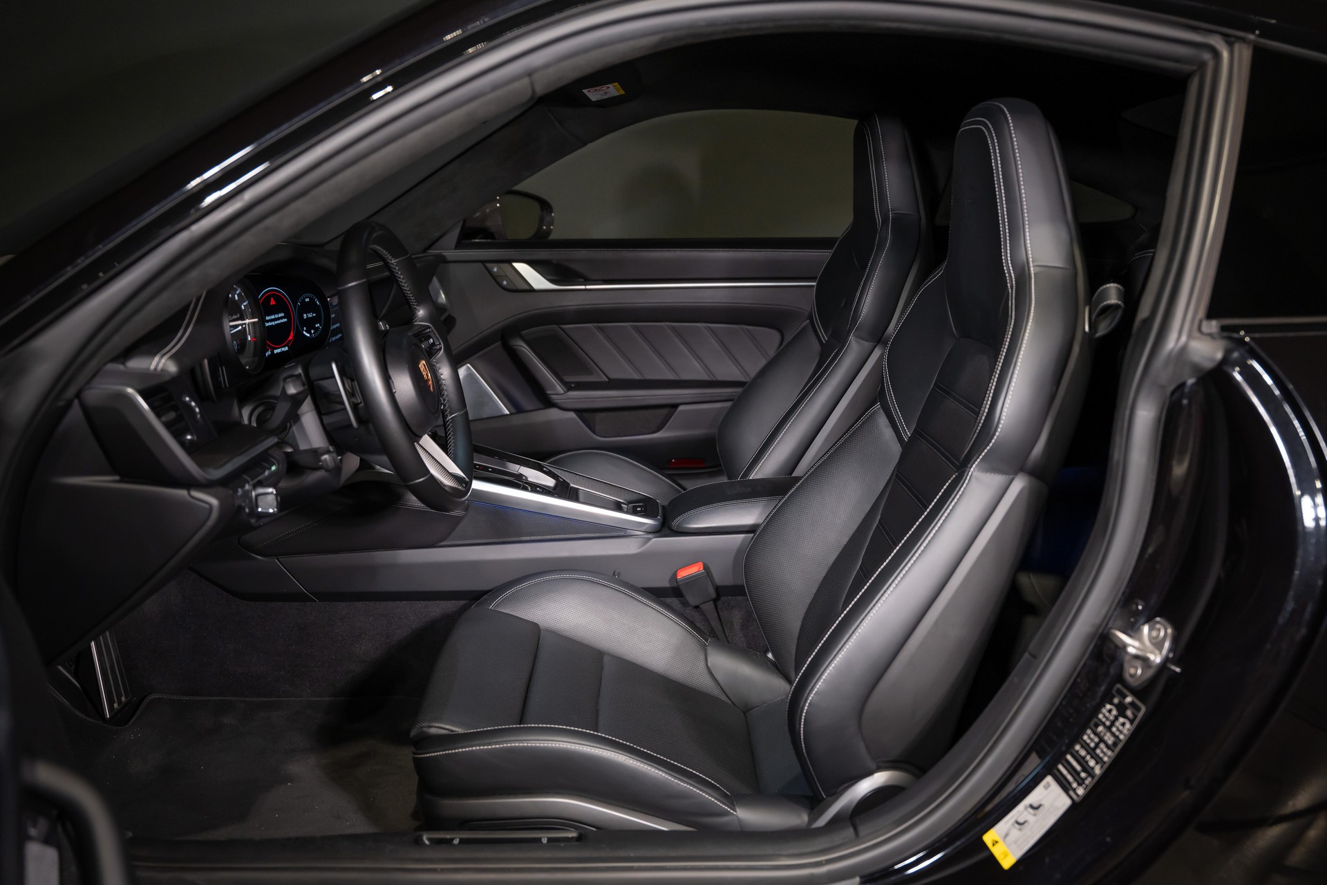 PORSCHE 911 Coupé 3.7 Turbo S PDK Aero-image-14