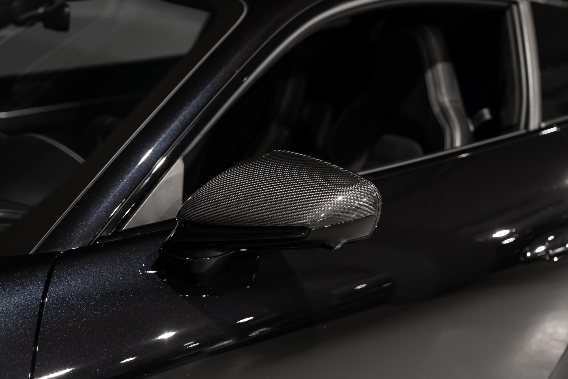 PORSCHE 911 Coupé 3.7 Turbo S PDK Aero-image-4