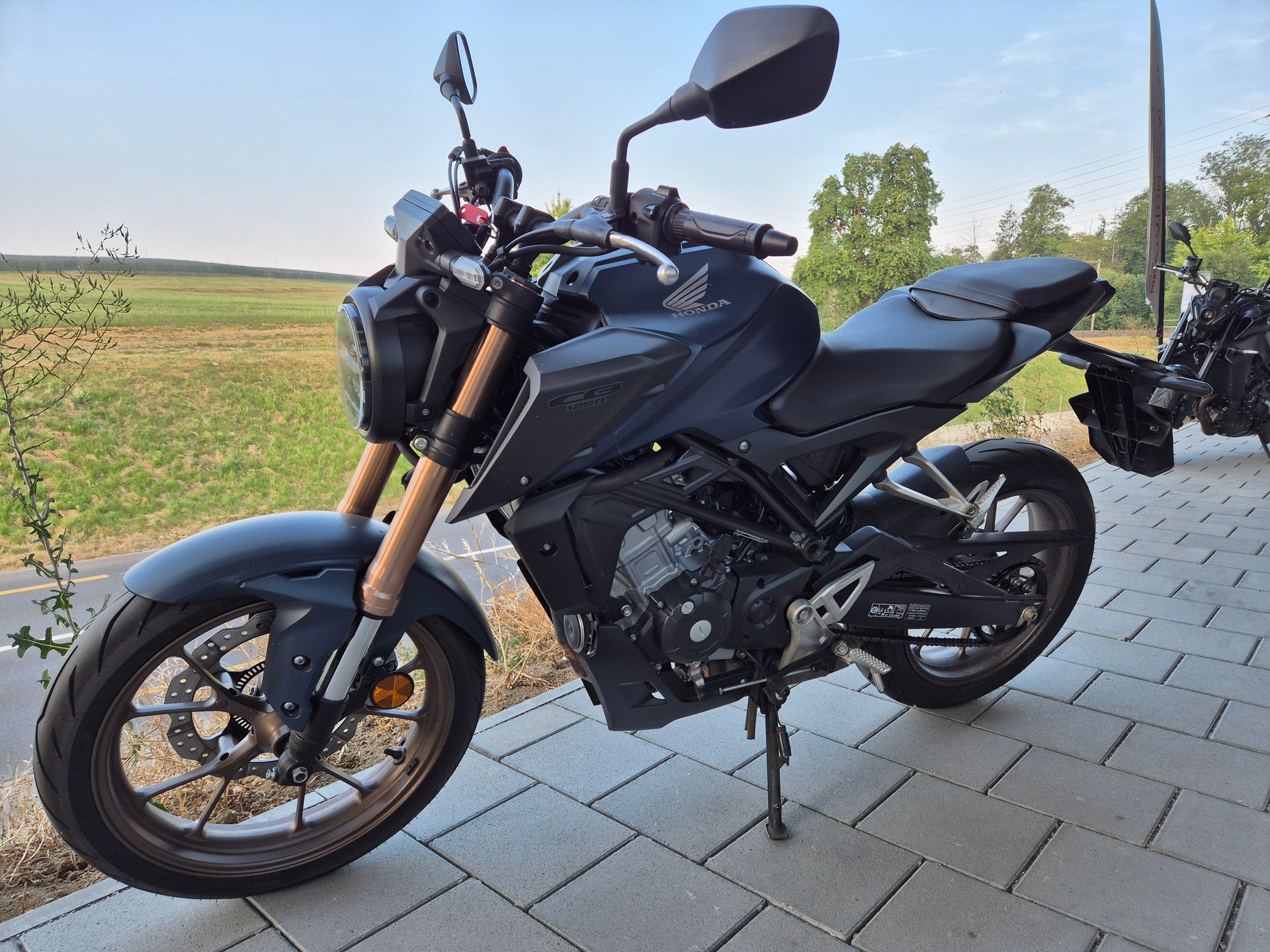 HONDA CB 125 R-image-0