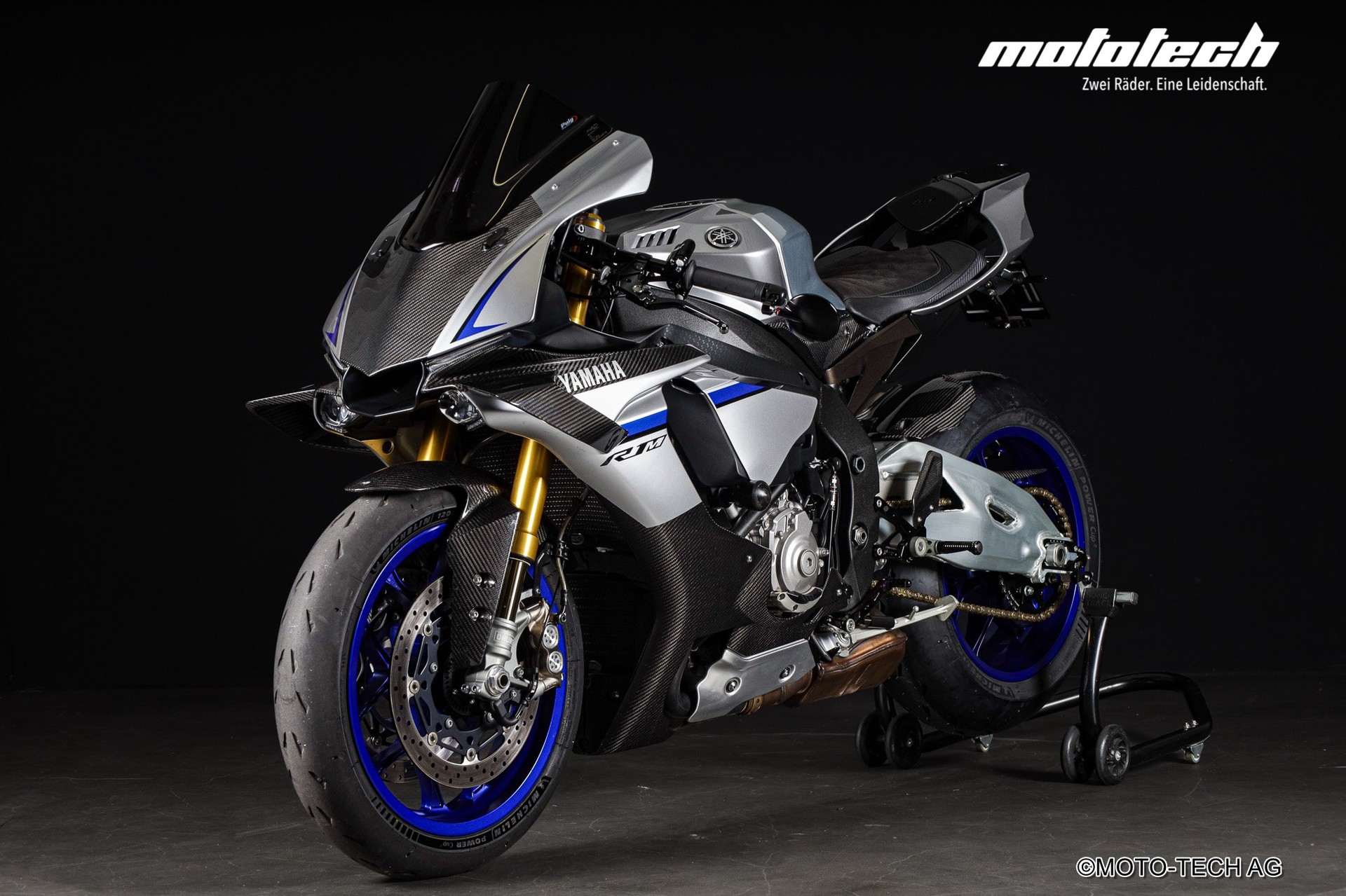 YAMAHA YZF-R1 M ABS AKRAPOVIC-image-5