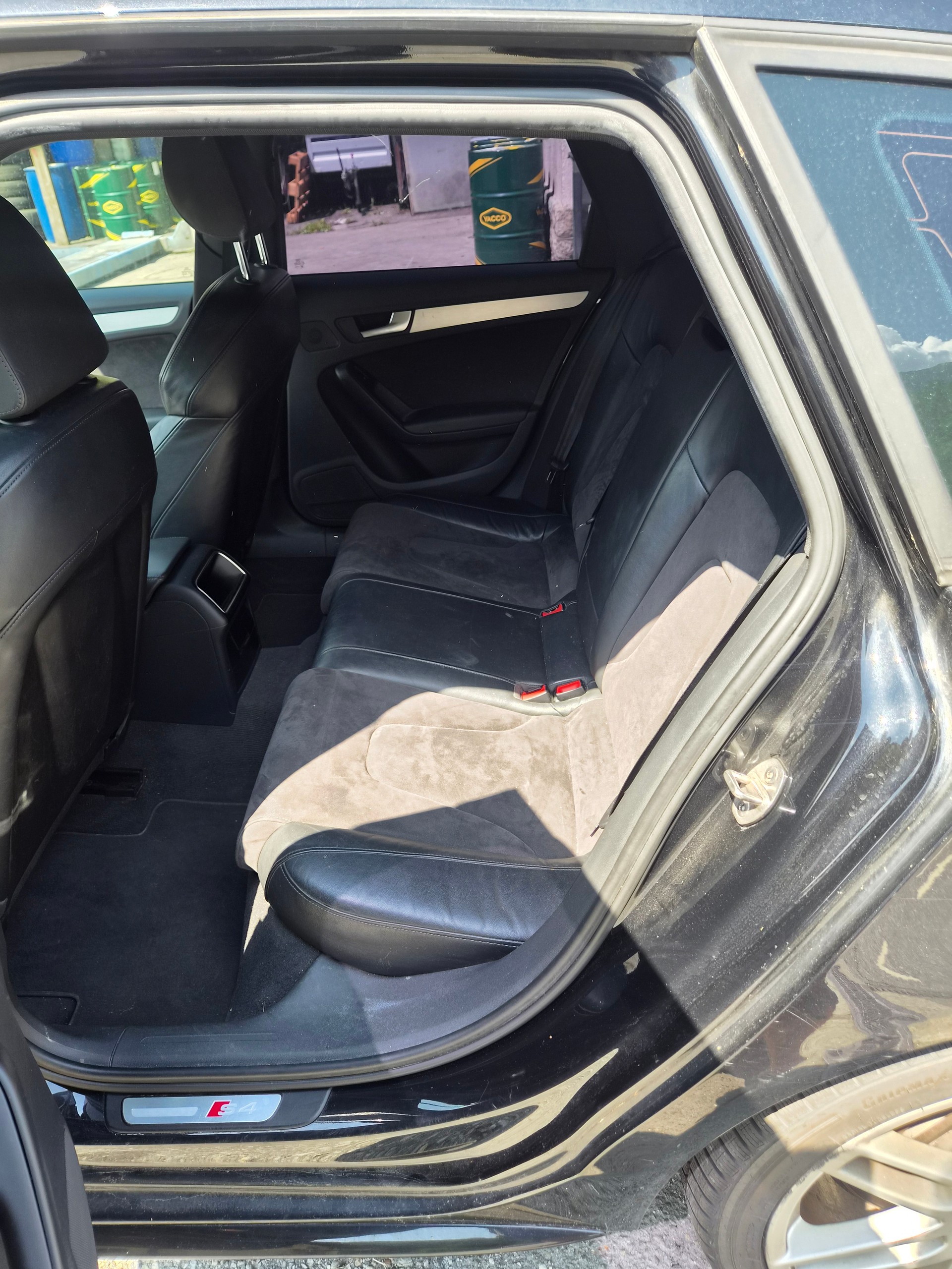 AUDI S4 Avant 3.0 TFSI quattro S-tronic-image-5