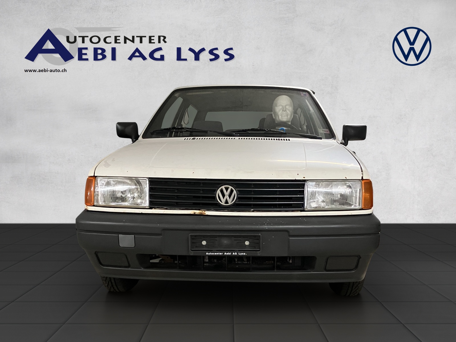 VW Polo 1300 Fox-showroom-element-1