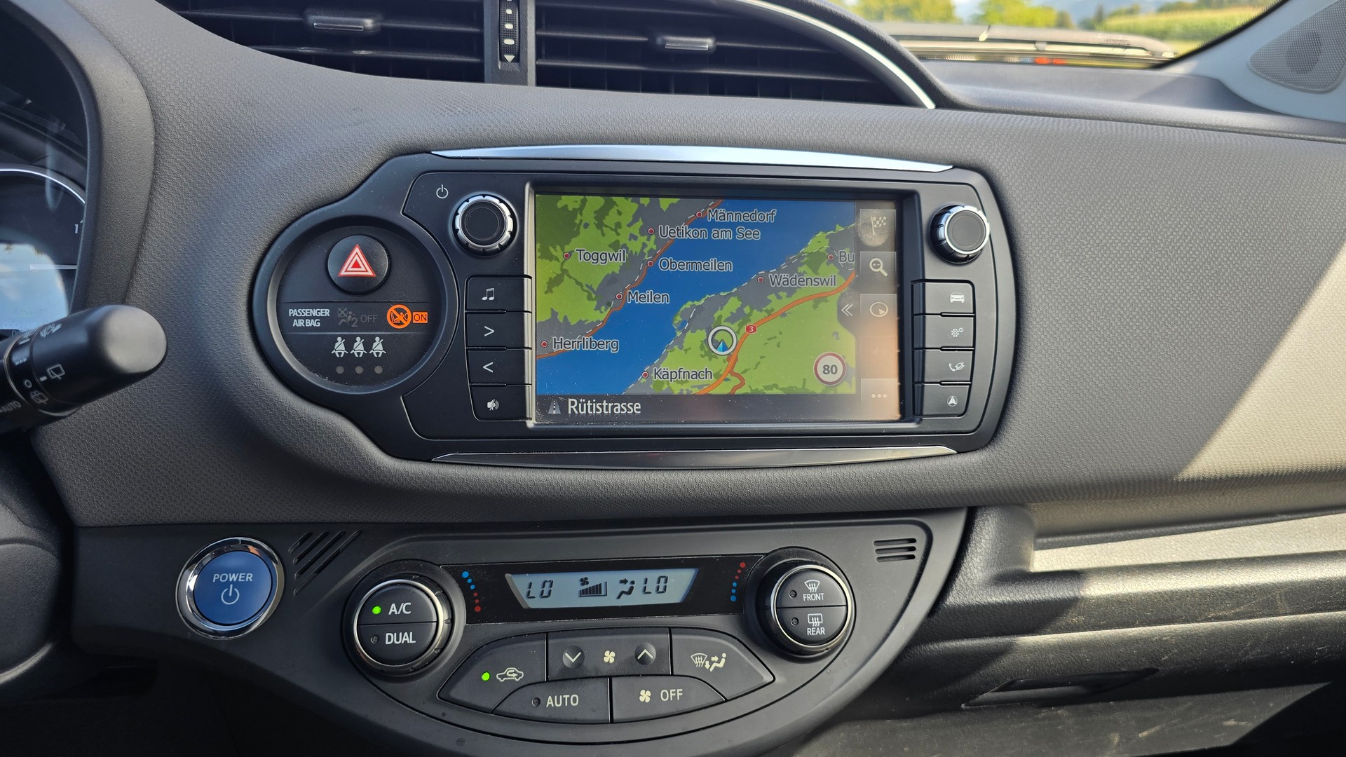 TOYOTA Yaris 1.5 VVT-i Hybrid Trend e-CVT-image-20