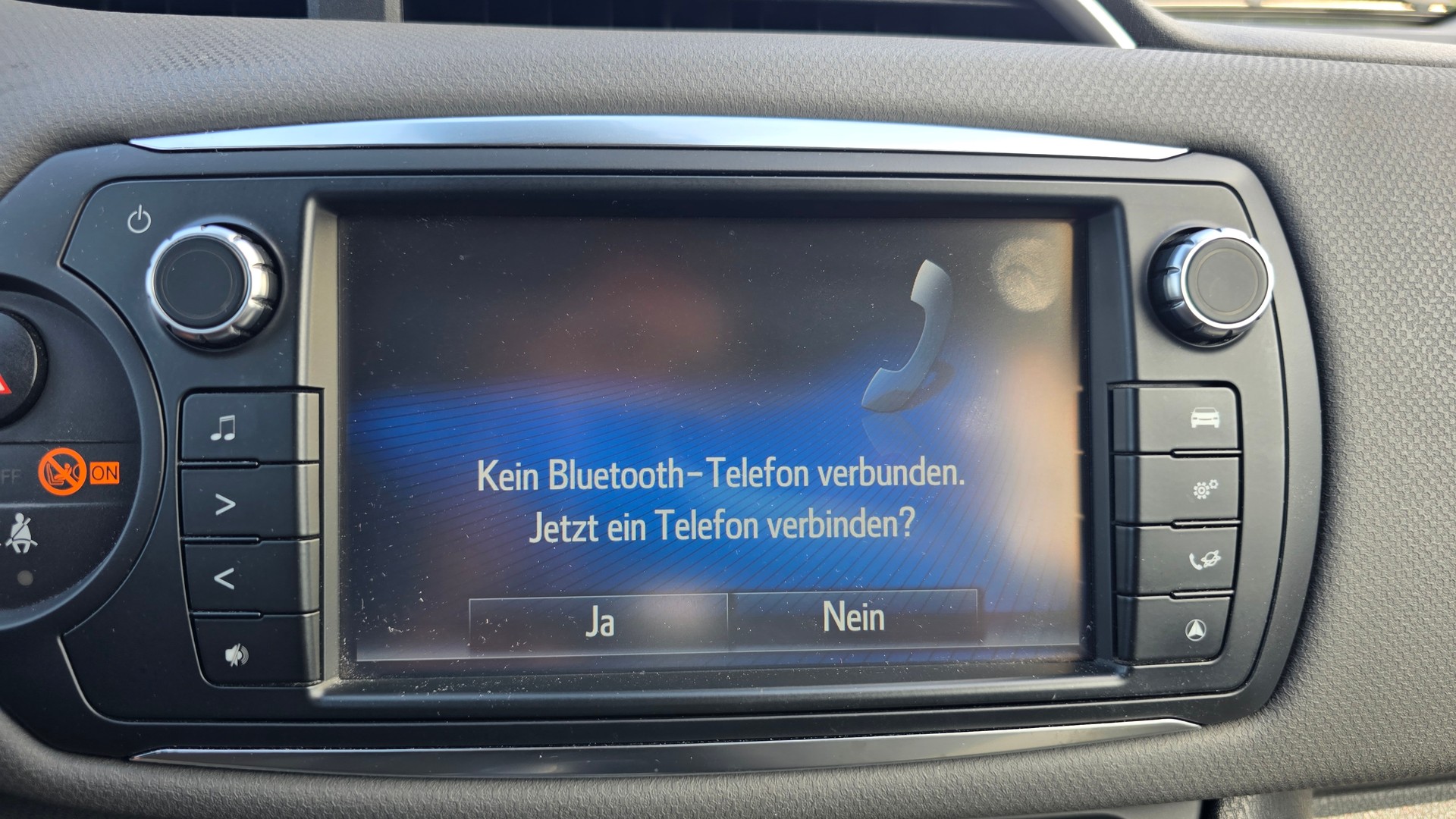 TOYOTA Yaris 1.5 VVT-i Hybrid Trend e-CVT-image-24
