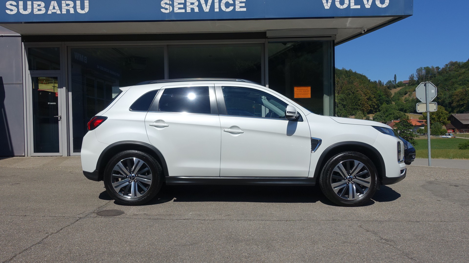 MITSUBISHI ASX 2.0 Diamond Swiss 4WD Automat-image-7