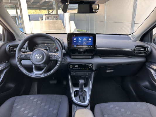 TOYOTA Yaris 1.5 Comfort e-CVT-image-5