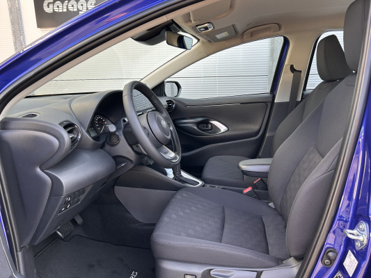TOYOTA Yaris 1.5 Comfort e-CVT-image-6
