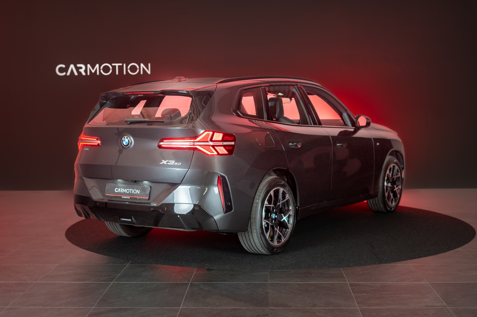 BMW X3 20i xDrive / Rückfahrkamera / Ambientebeleuchtung / Anhängerkupplung-image-4