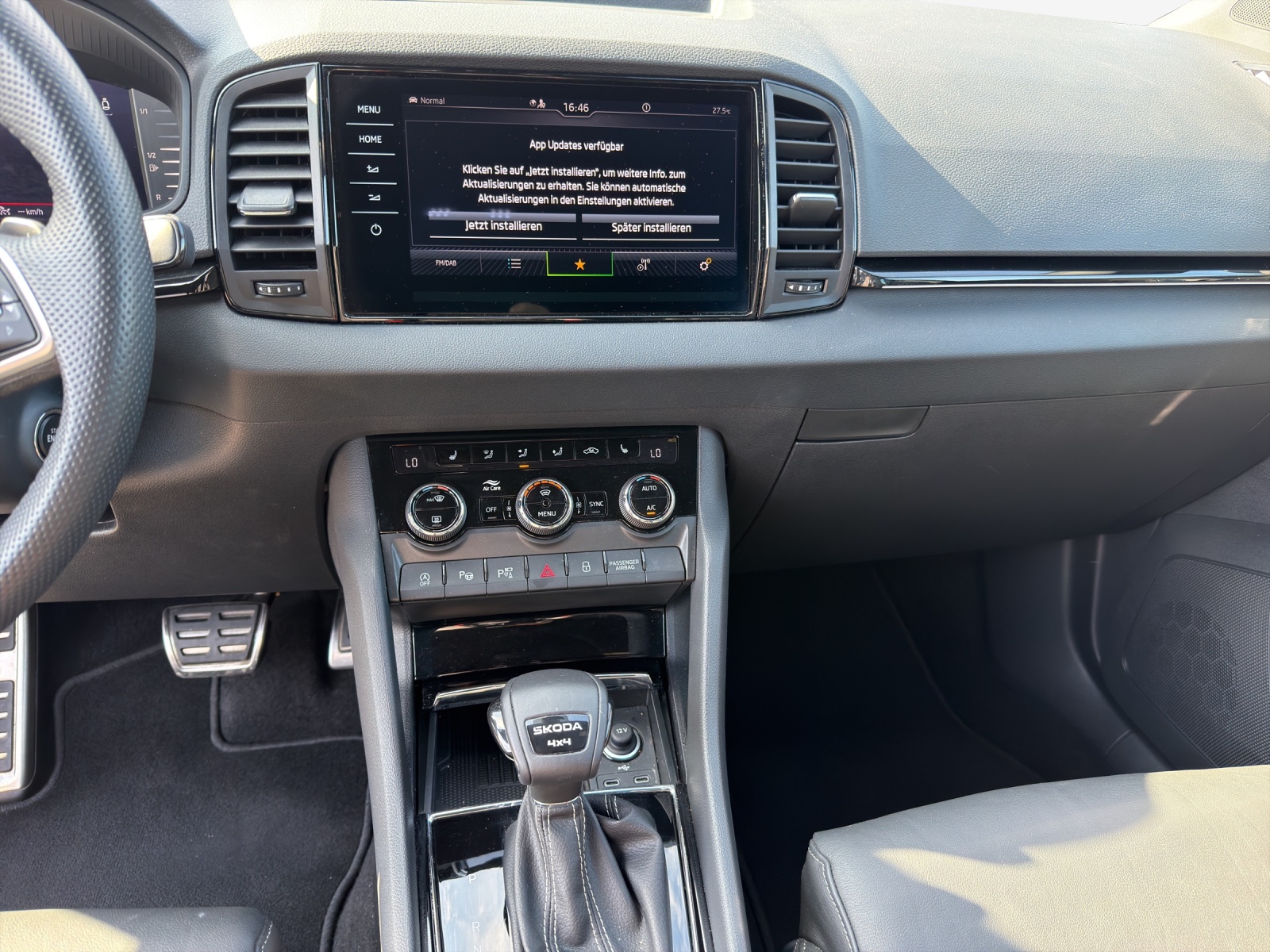 SKODA Karoq 2.0 TSI SportLine 4x4 DSG-image-10