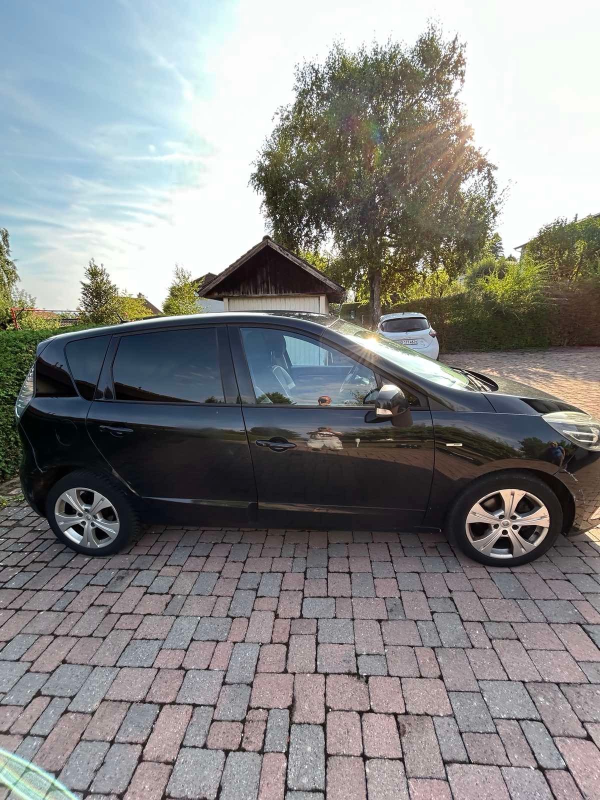 RENAULT SCENIC-image-3