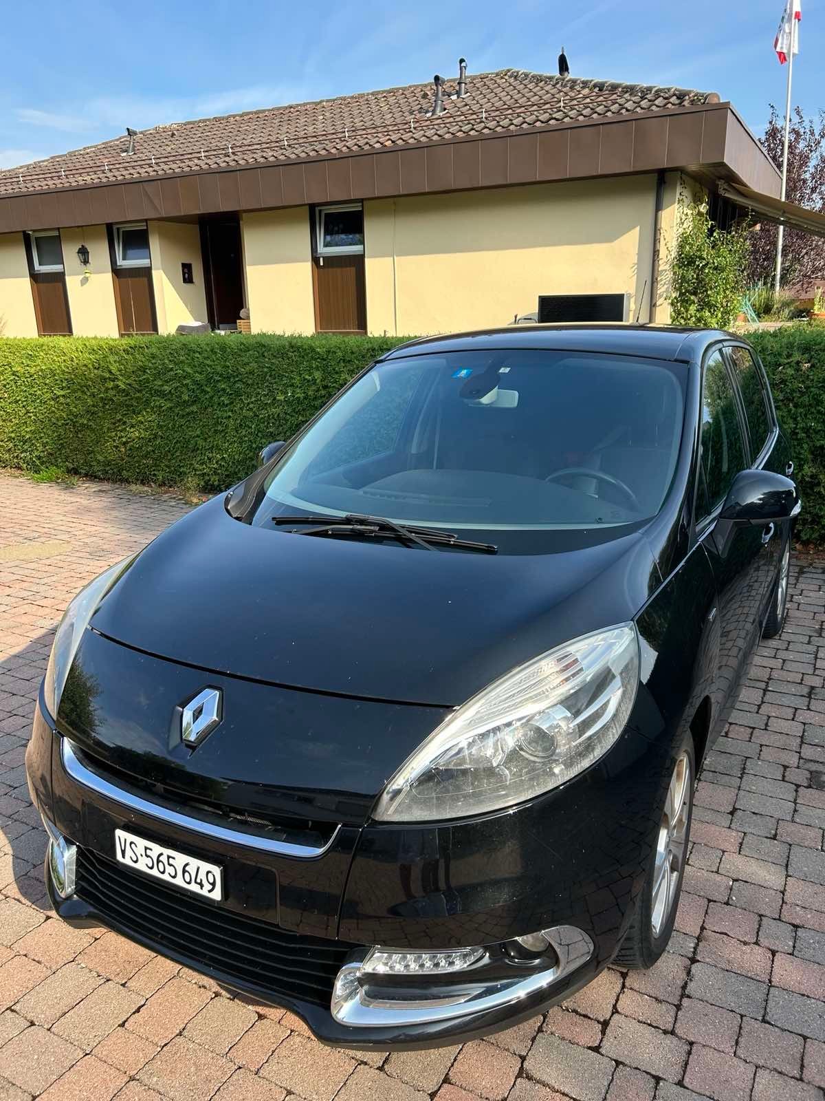 RENAULT SCENIC-image-1