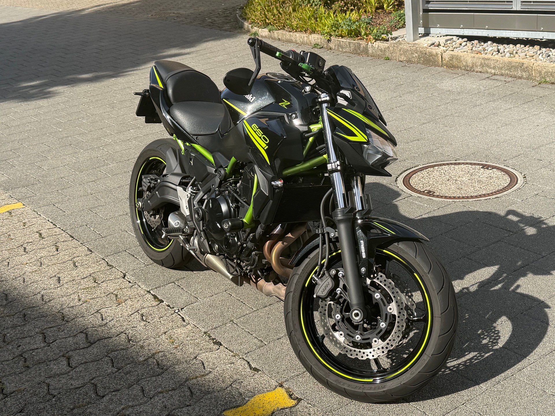 KAWASAKI Z 650 Performance ABS-image-1