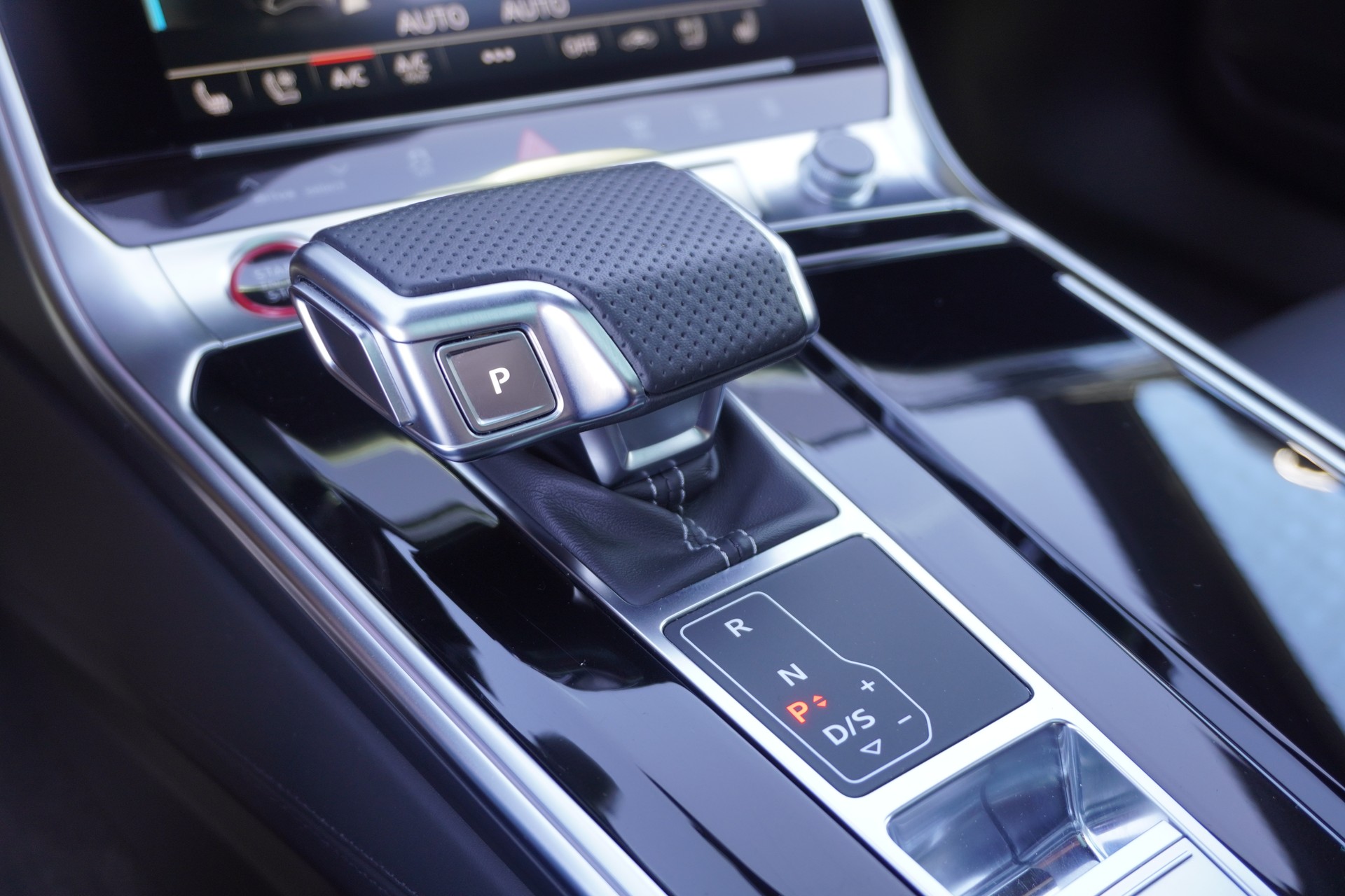 AUDI RS7 Sportback MHEV Performance-image-16
