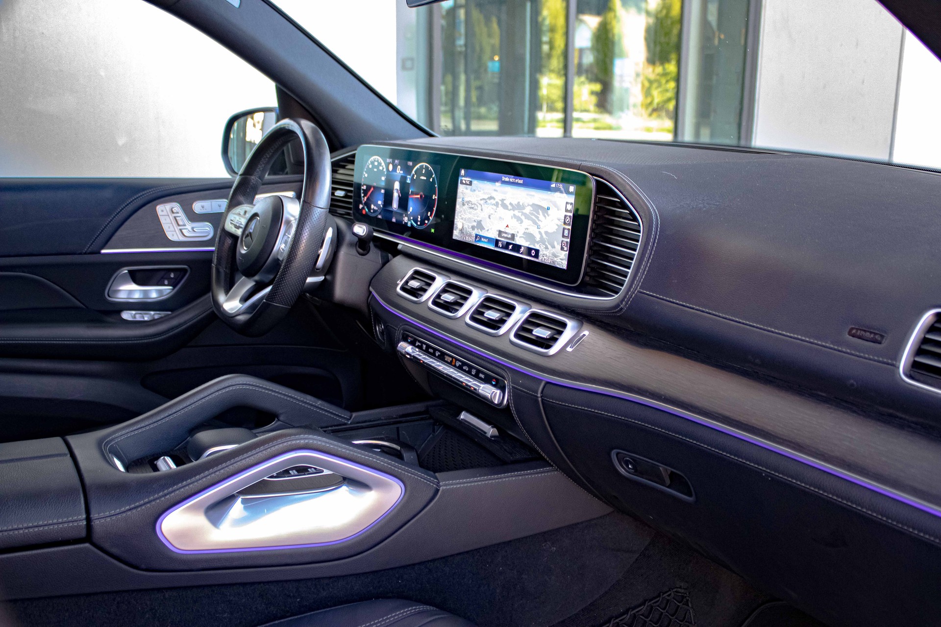 MERCEDES-BENZ GLE 300 d 4Matic AMG Line 9G-Tronic-image-17