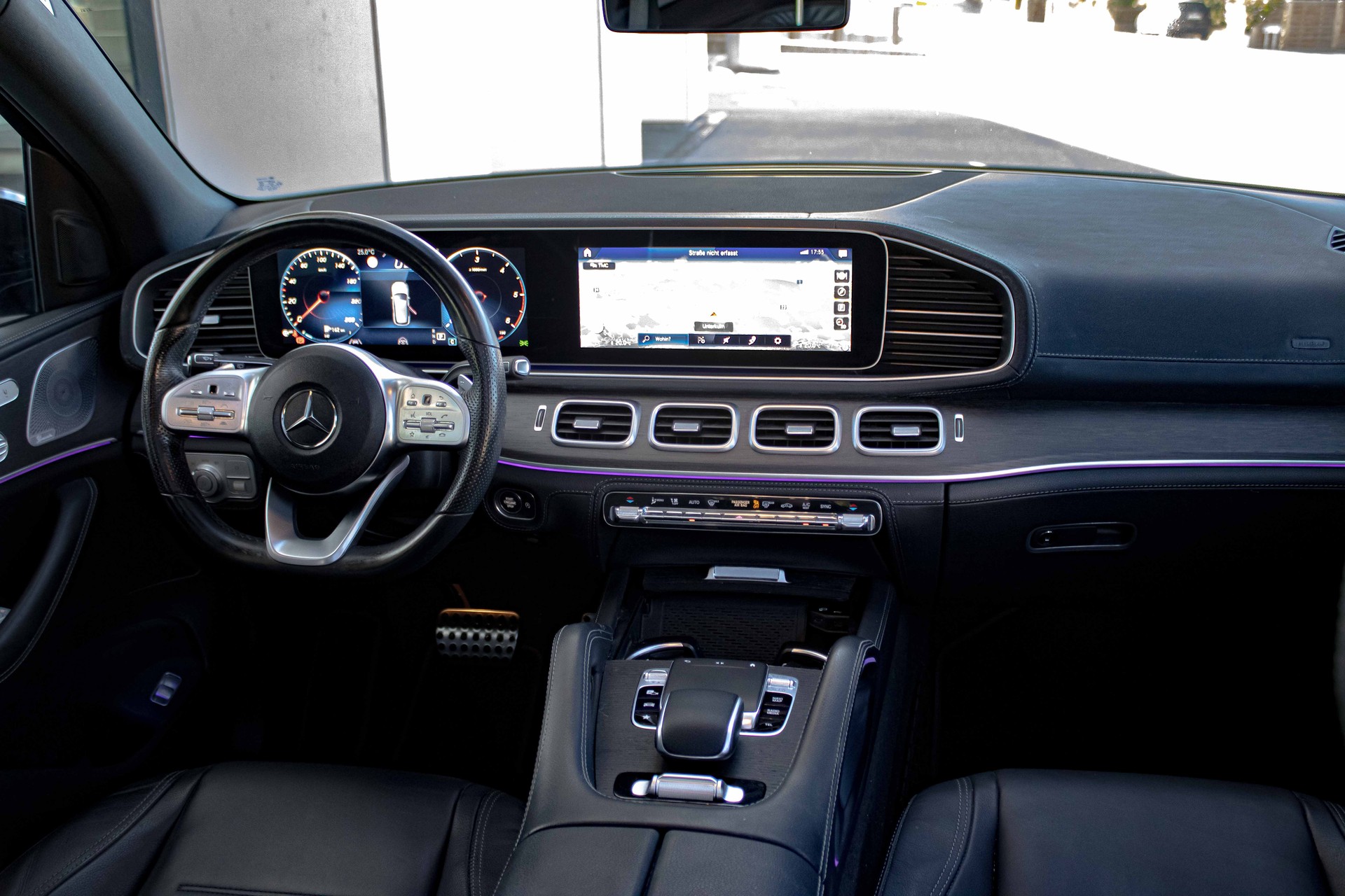 MERCEDES-BENZ GLE 300 d 4Matic AMG Line 9G-Tronic-image-11