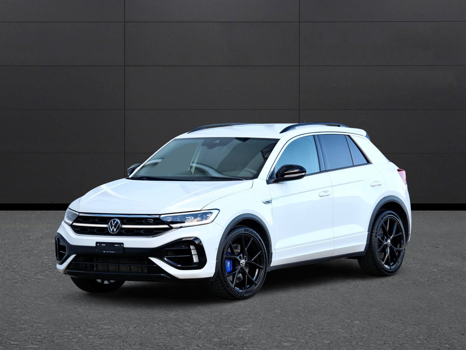 VW T-Roc 2.0 TSI R DSG 4Motion 300PS ° FACELIFT Modell °AKRAPOVIC Titanabgasanlage ° 19 Zoll R Aluräder